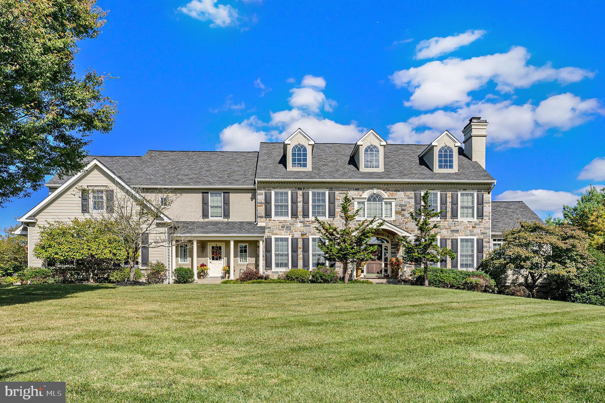 876 ASHBOURNE WAY