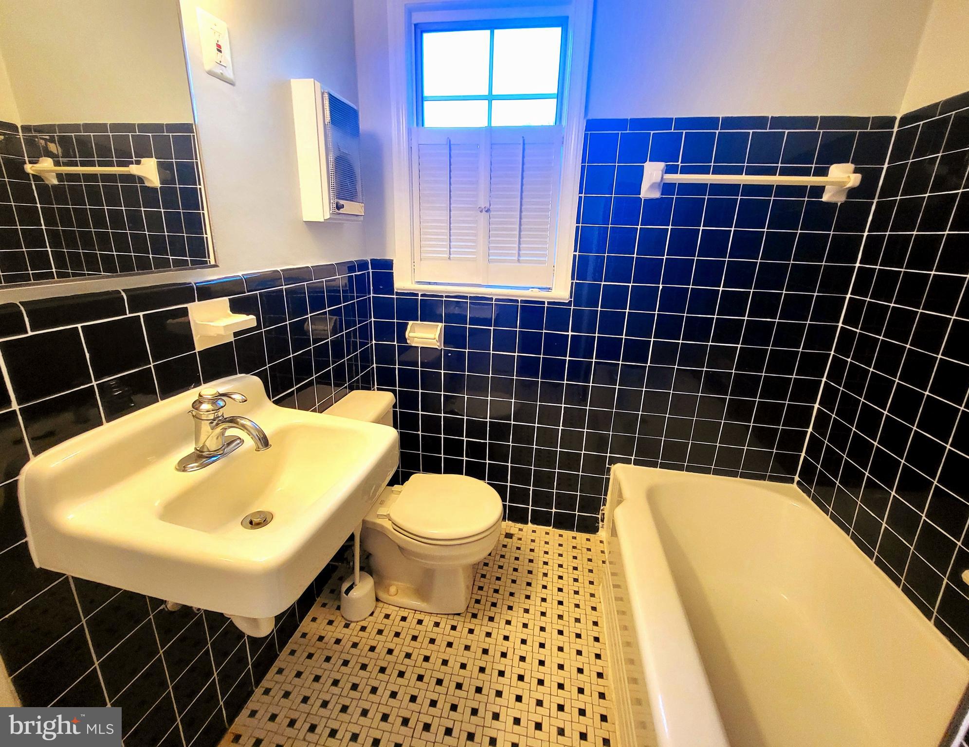 BELLE VIEW CONDOMINIUMS - Residential Lease