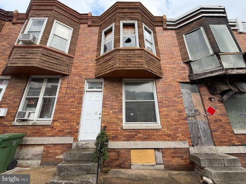 Townhouse For Sale - 213 Furrow Street<br/> BALTIMORE, MD 21223