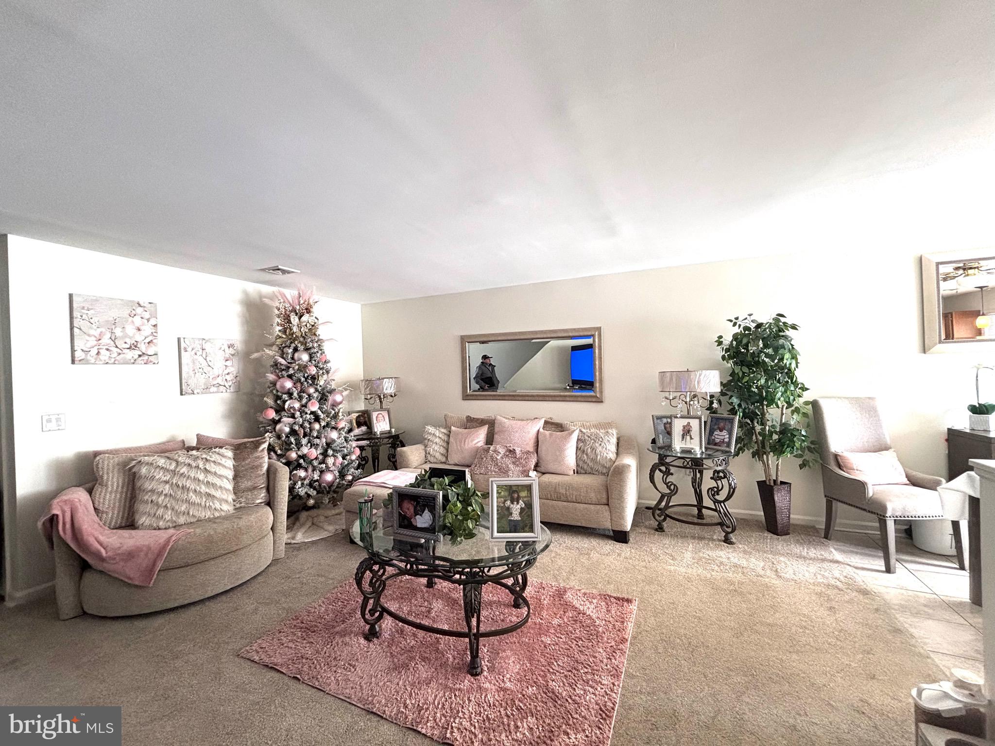 7237 HUNTINGDON STREET