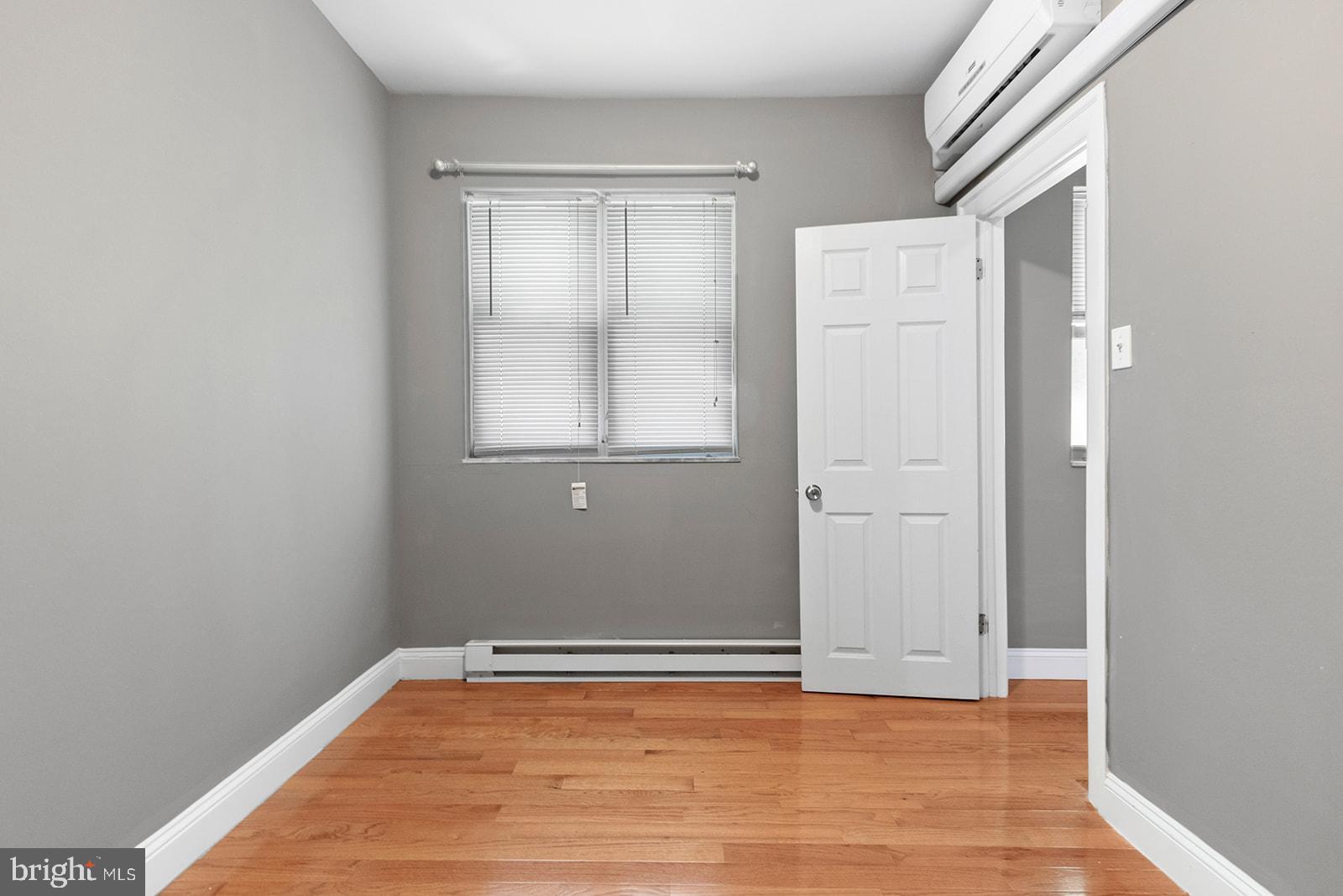 PHILADELPHIA (SOUTH) - Residential