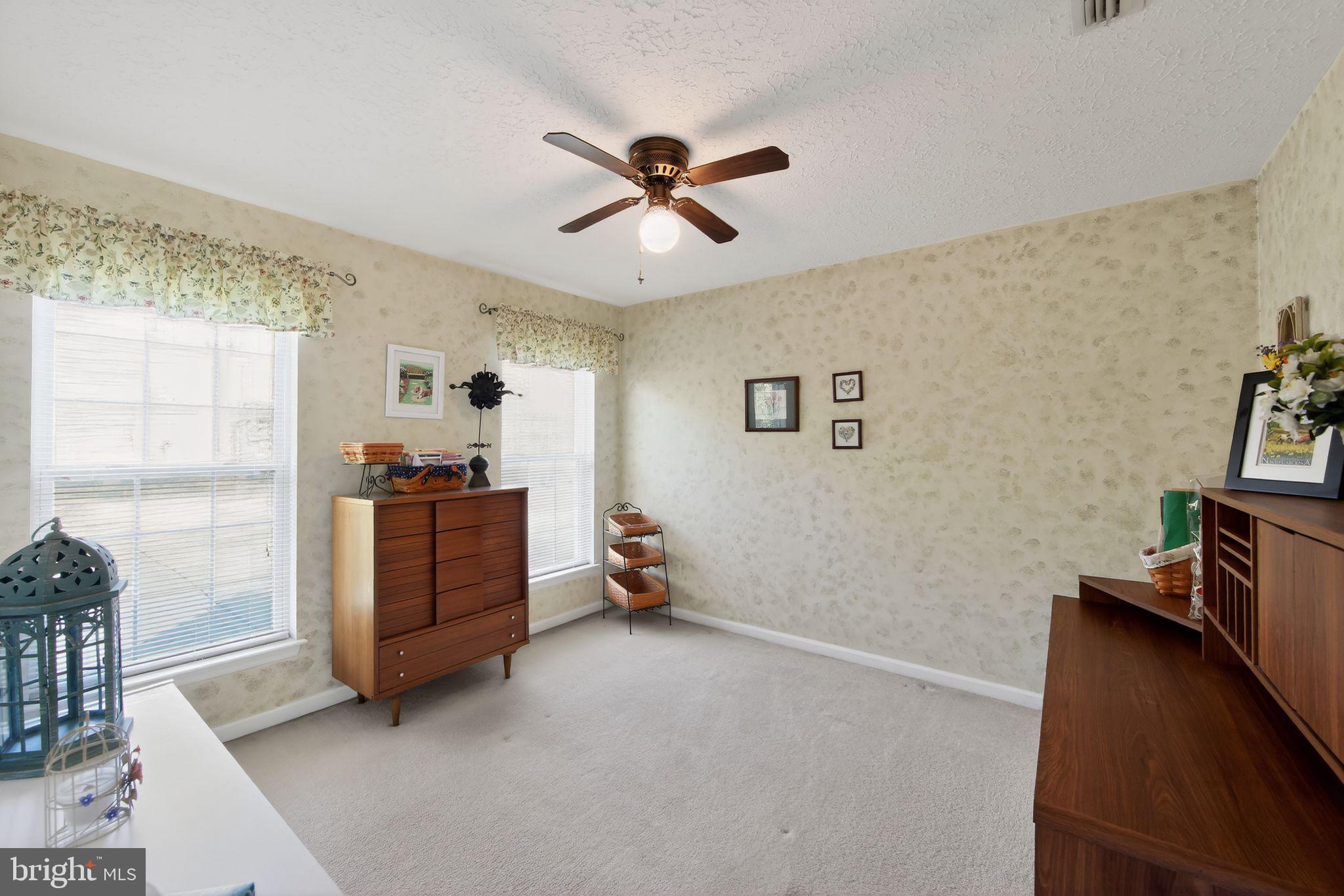 LUMS POND ESTATES - Residential