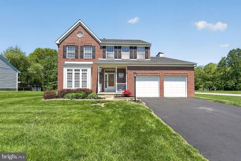 Photo of 222 W Hope Court, BEAR, DE 19701 (MLS # DENC2101832)
