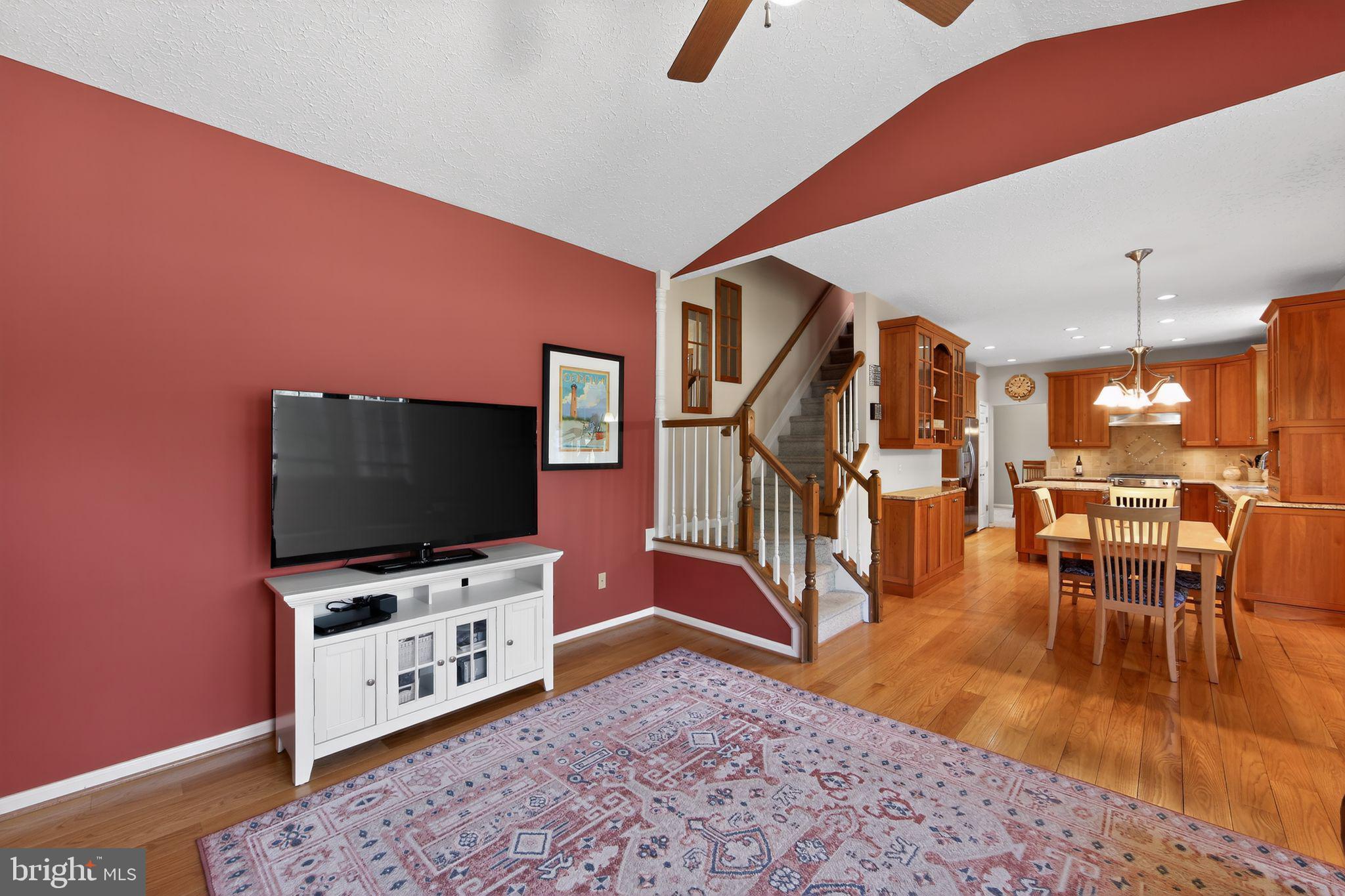 LUMS POND ESTATES - Residential