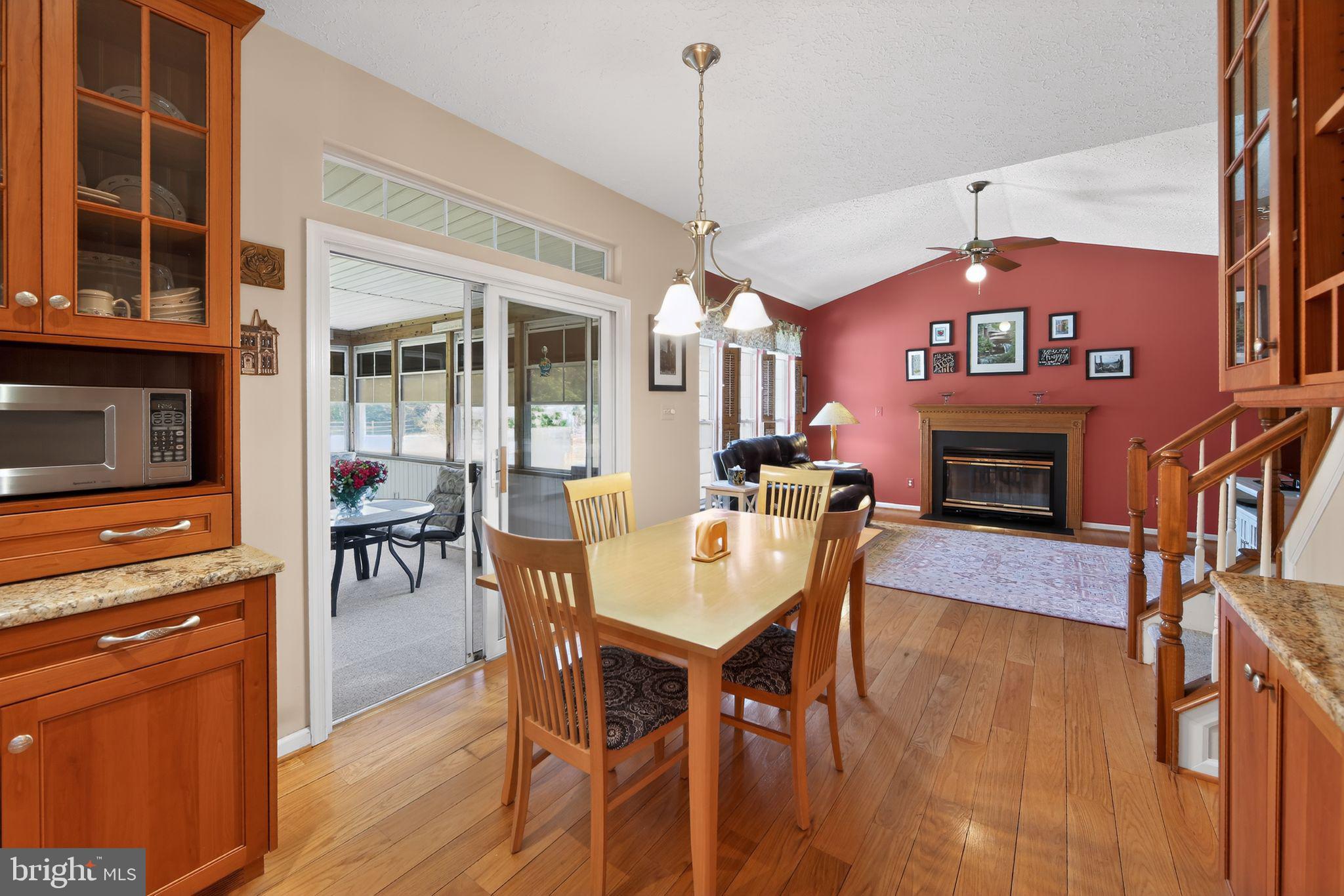LUMS POND ESTATES - Residential