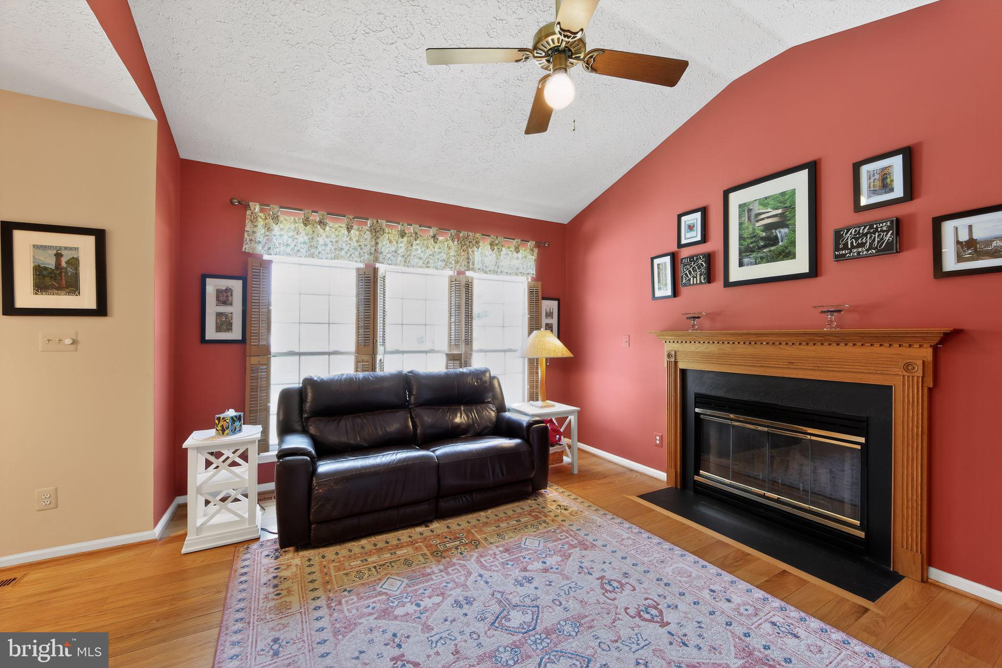 LUMS POND ESTATES - Residential