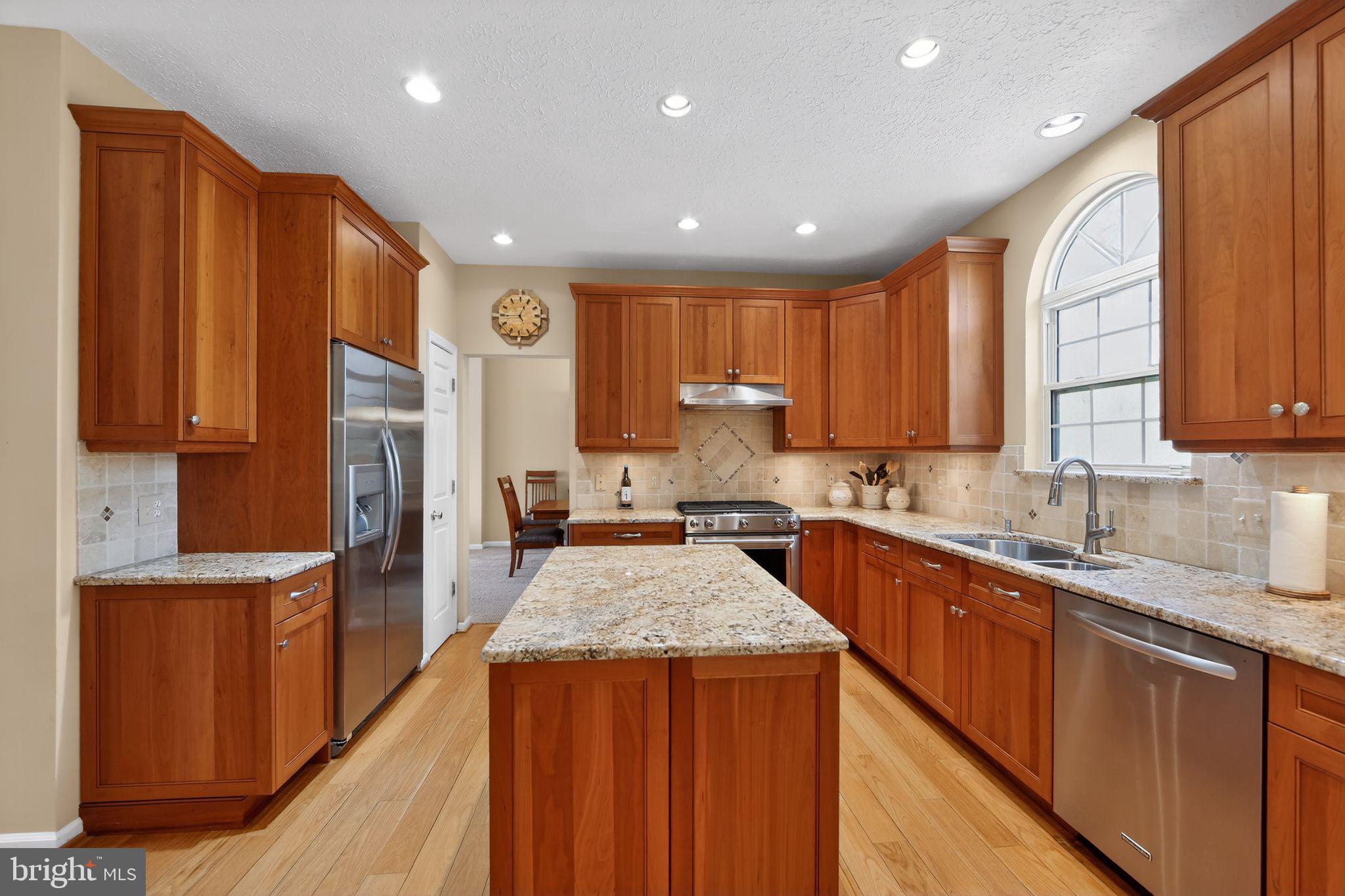 LUMS POND ESTATES - Residential