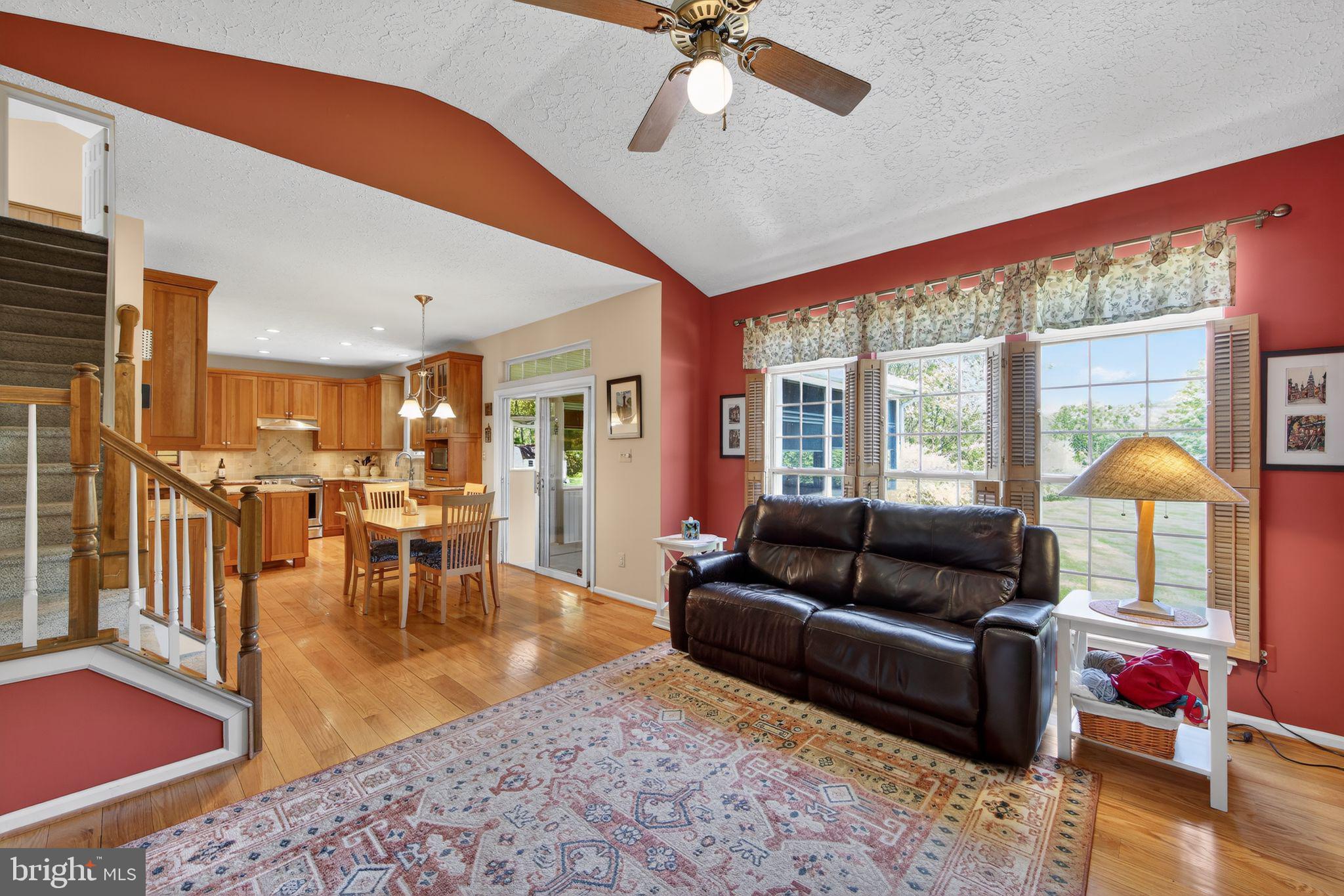 LUMS POND ESTATES - Residential