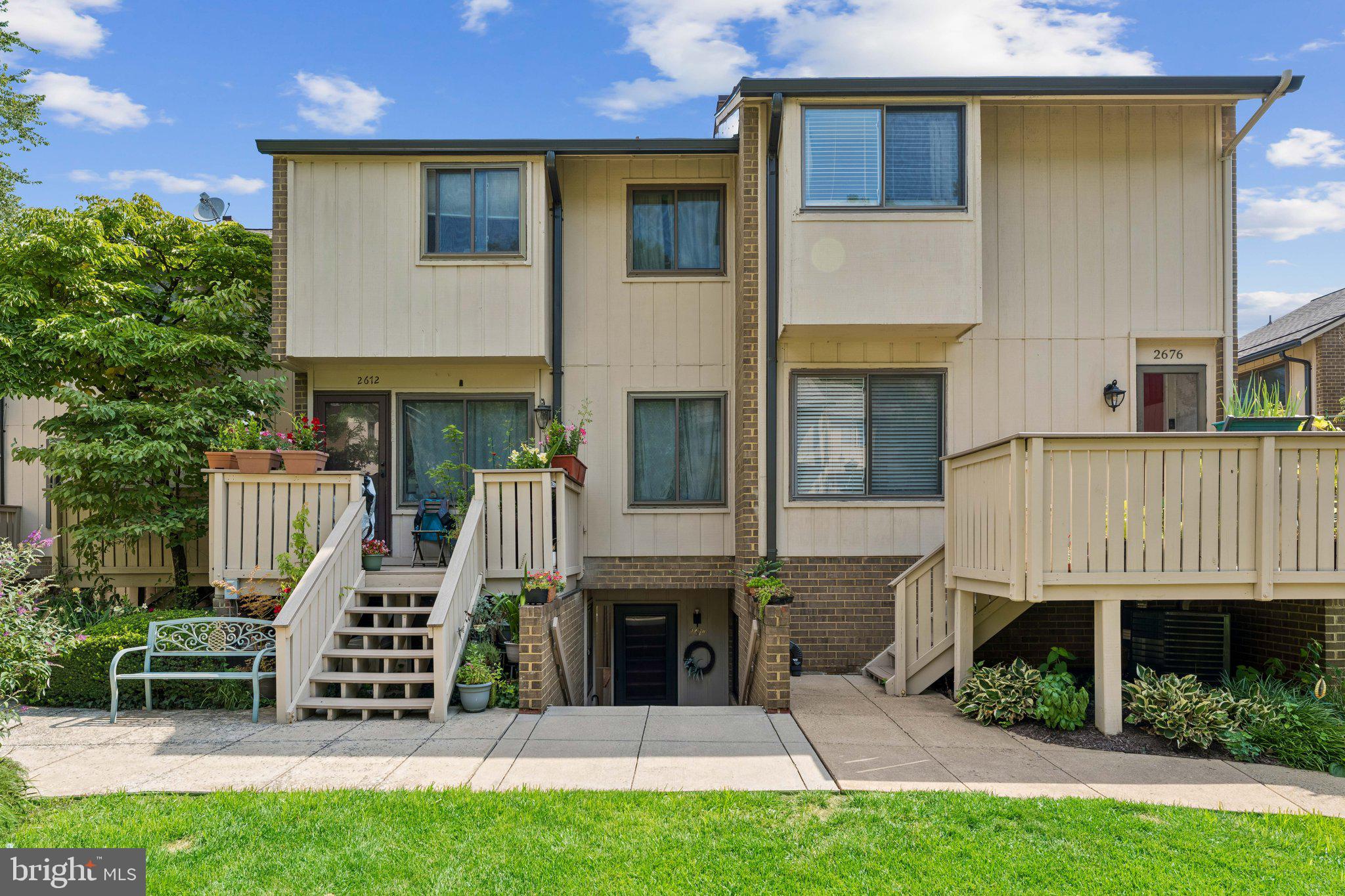 2674 GLENGYLE DRIVE 53
