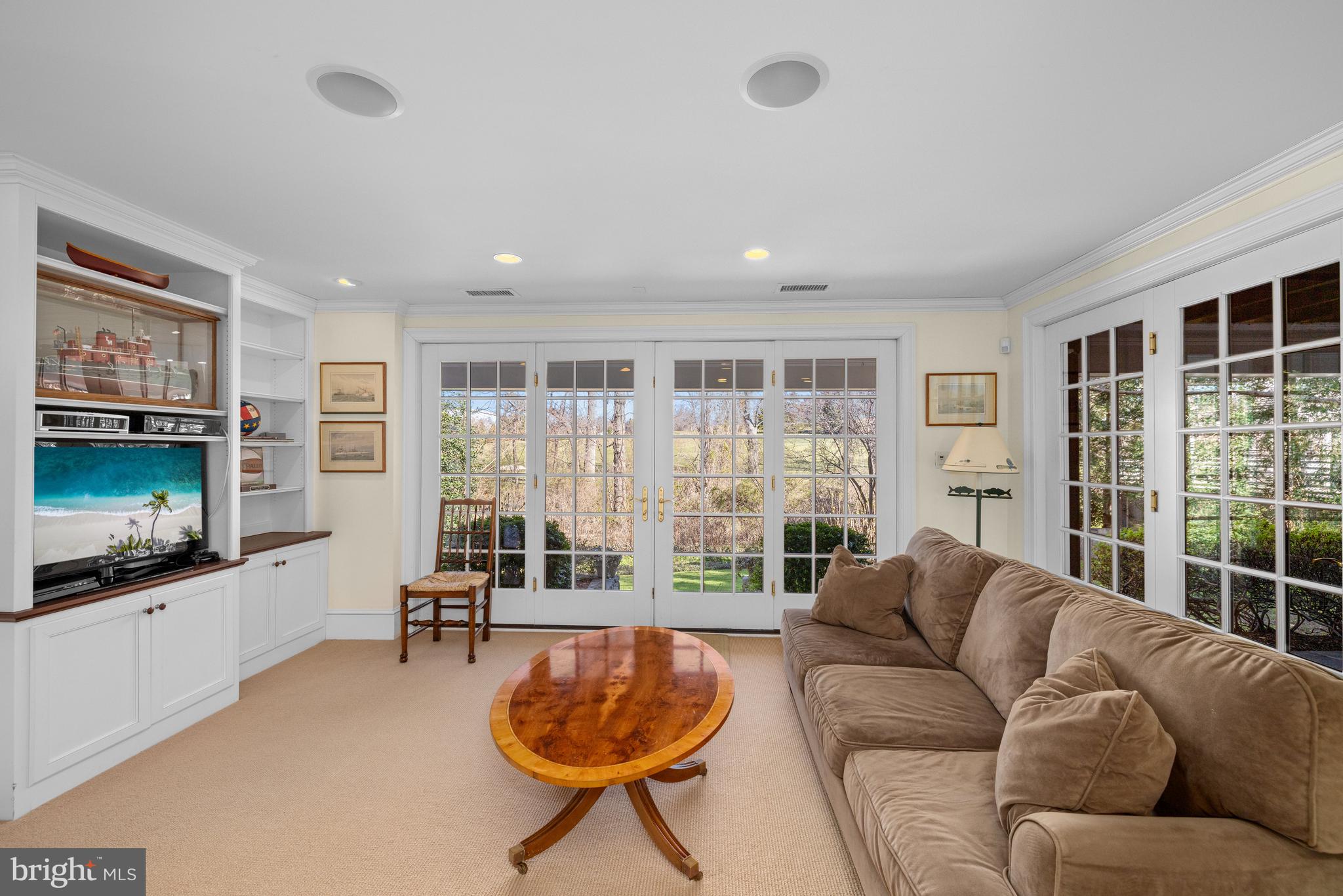 CHEVY CHASE VILLAGE - Residential