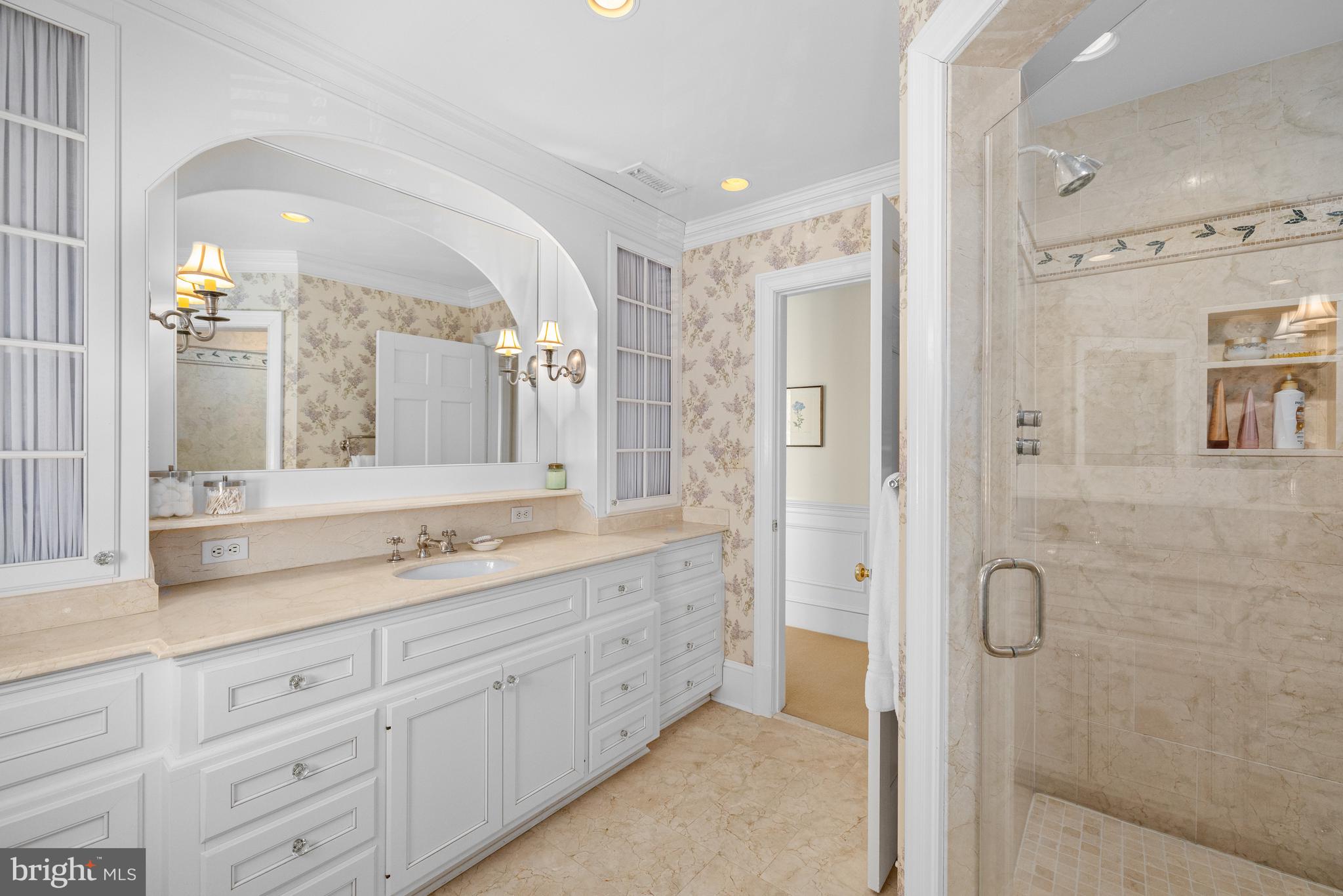 CHEVY CHASE VILLAGE - Residential