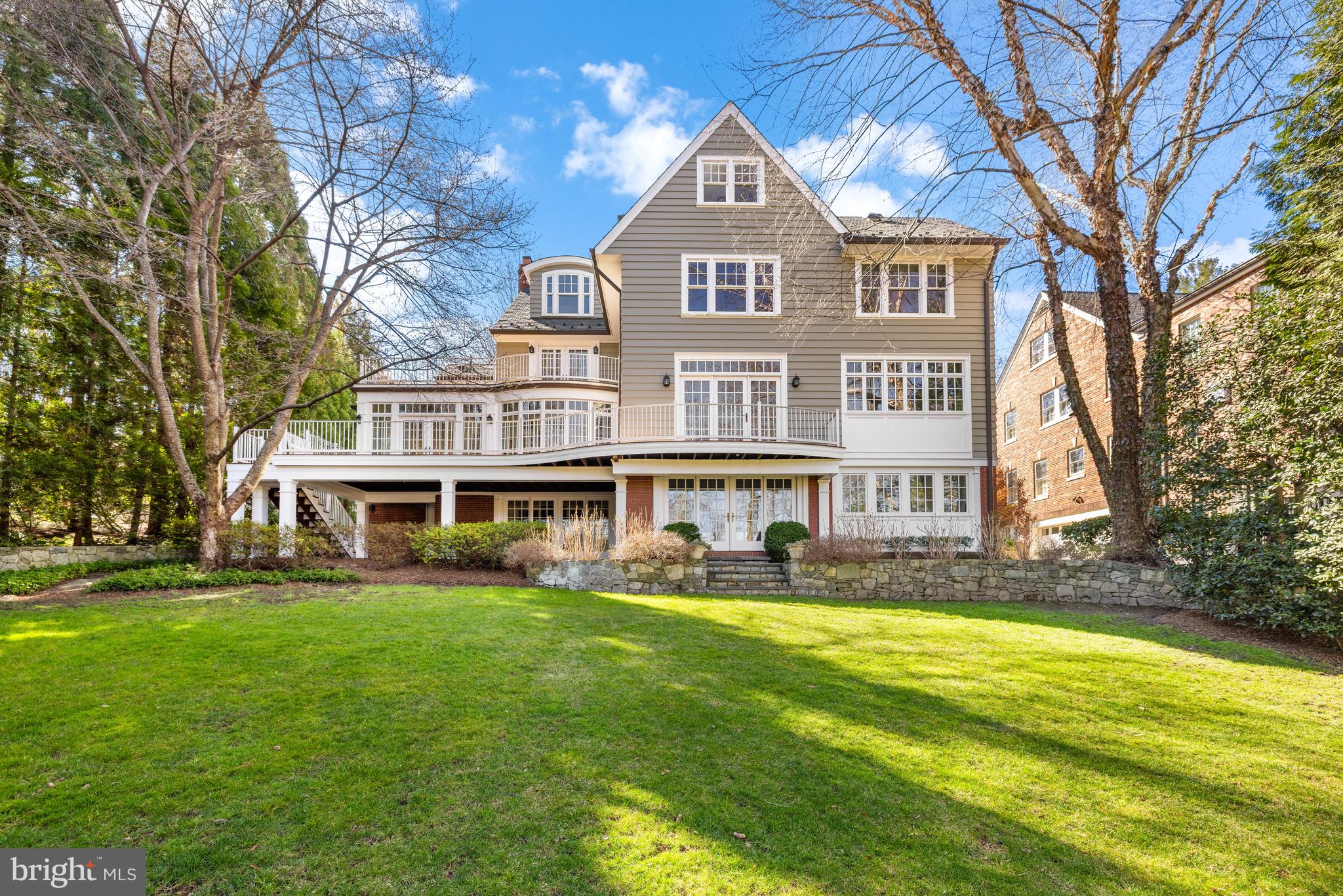 CHEVY CHASE VILLAGE - Residential