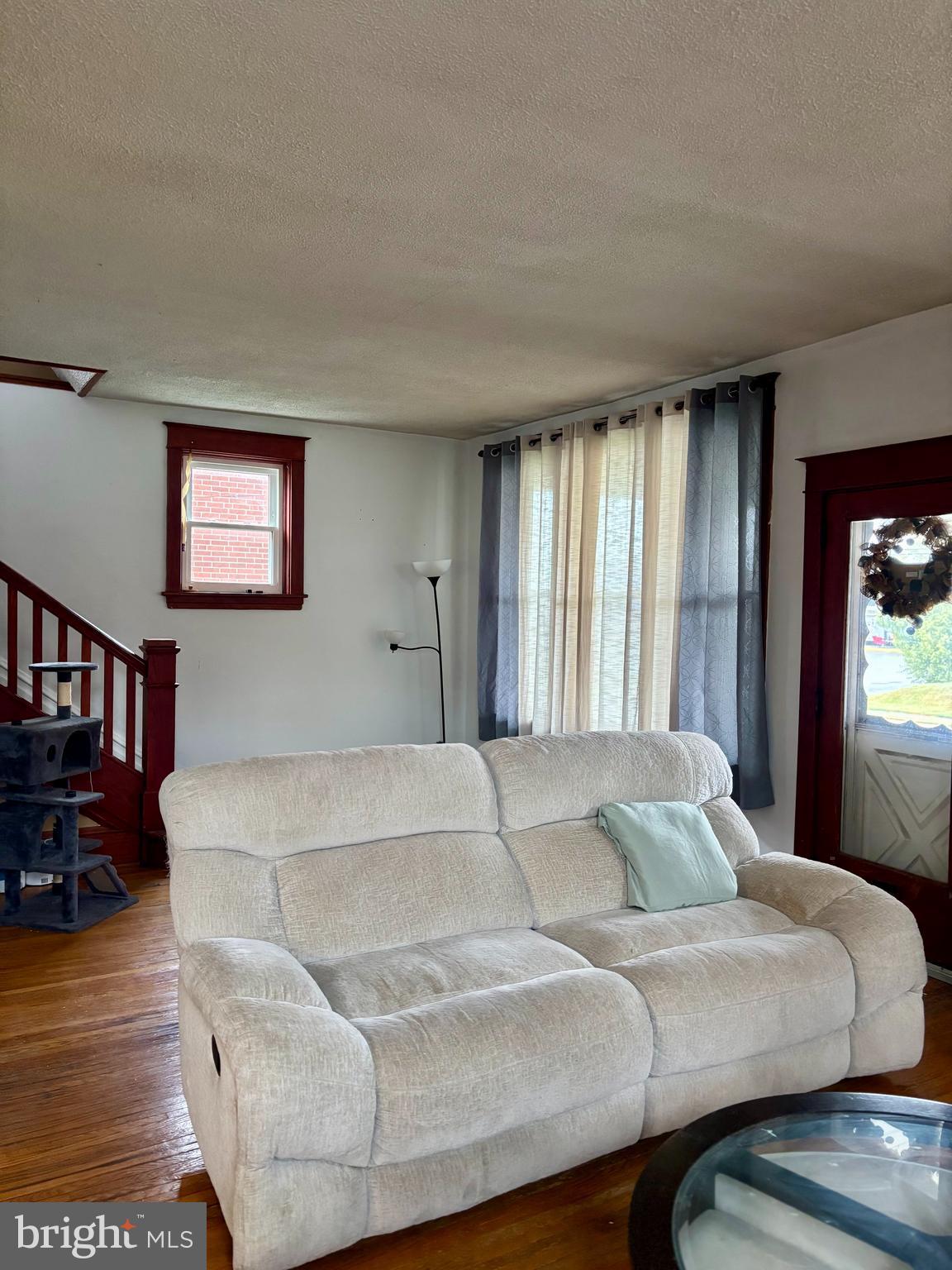 LOWER WALTON - Residential