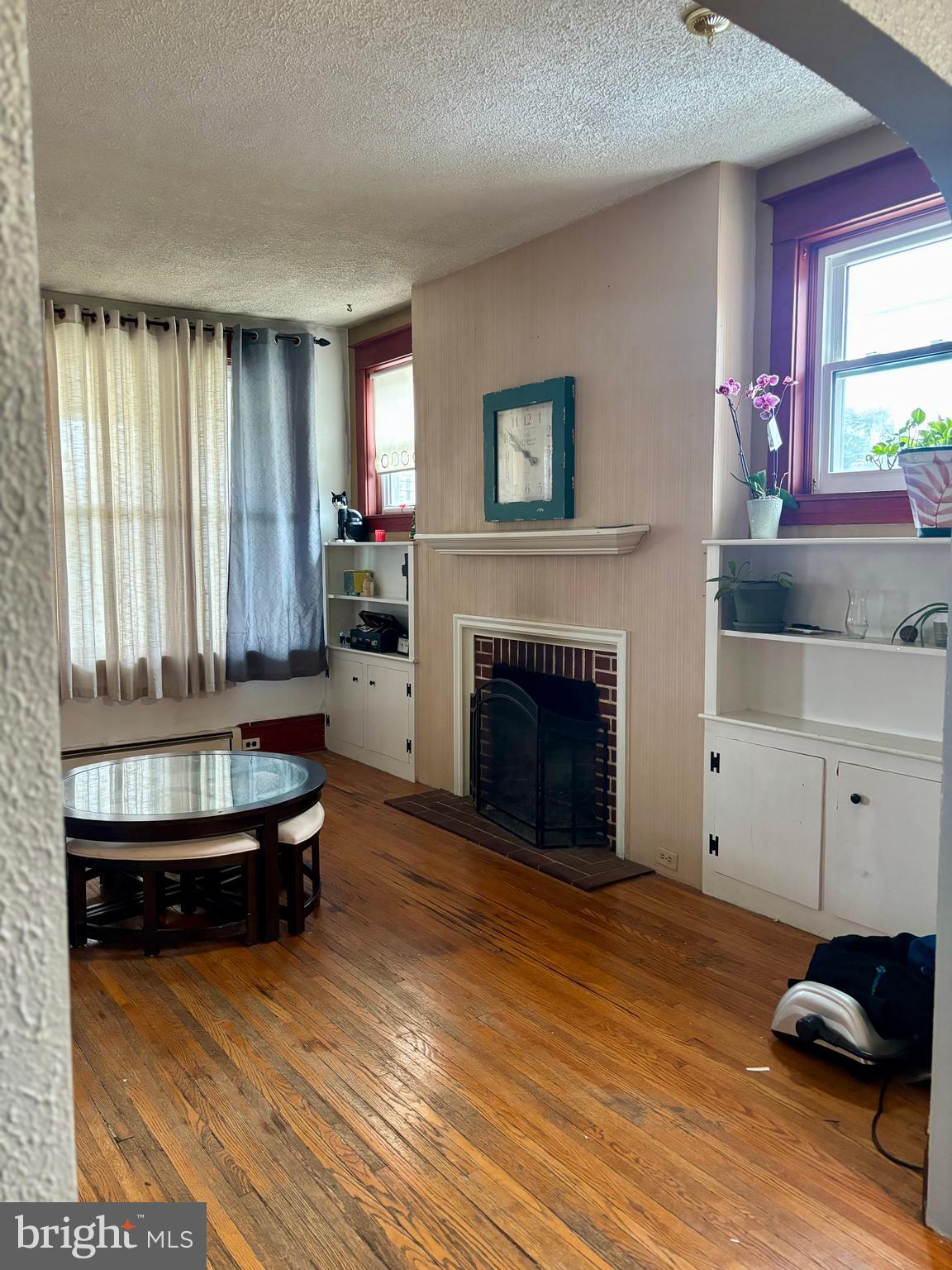 LOWER WALTON - Residential