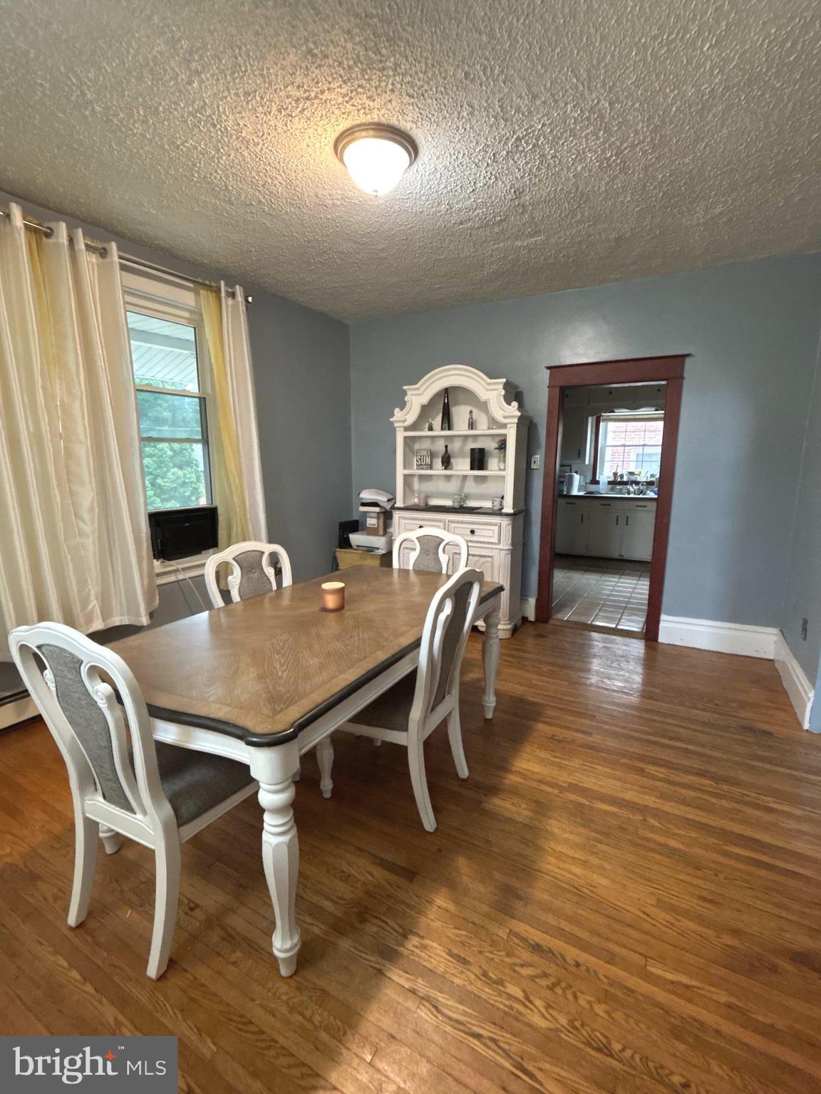 LOWER WALTON - Residential