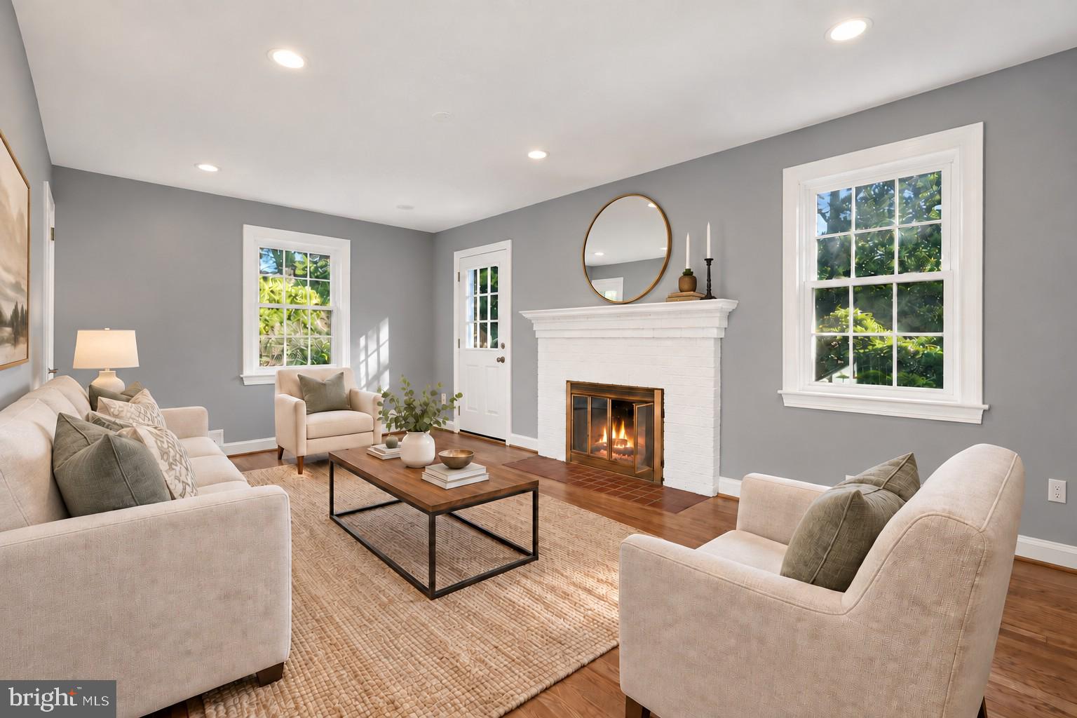908 GLAIZEWOOD COURT