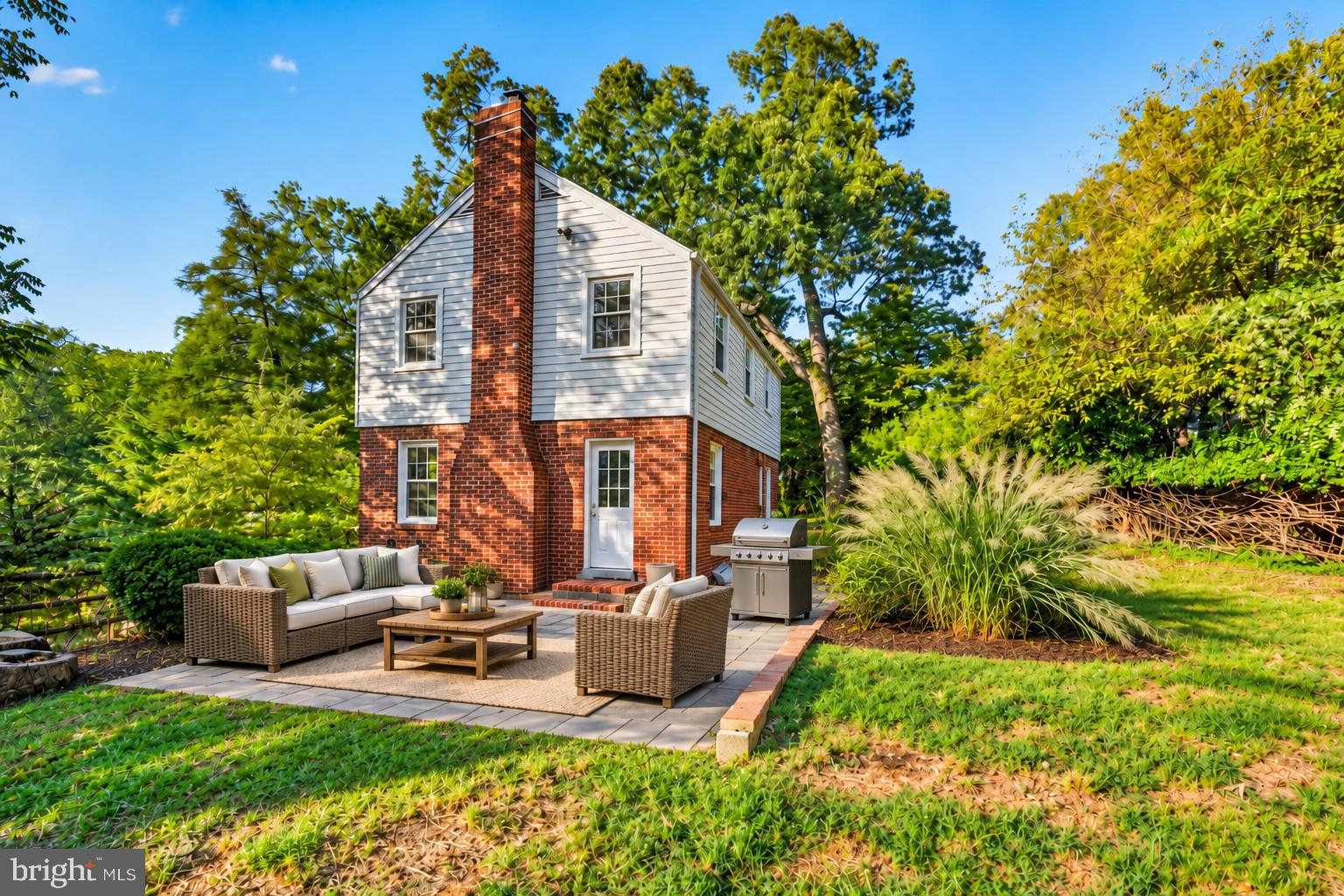 908 GLAIZEWOOD COURT
