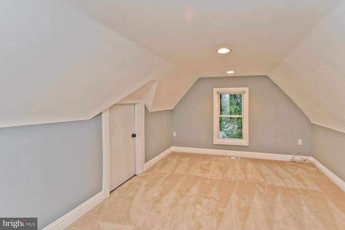 ARLINGTON - Residential