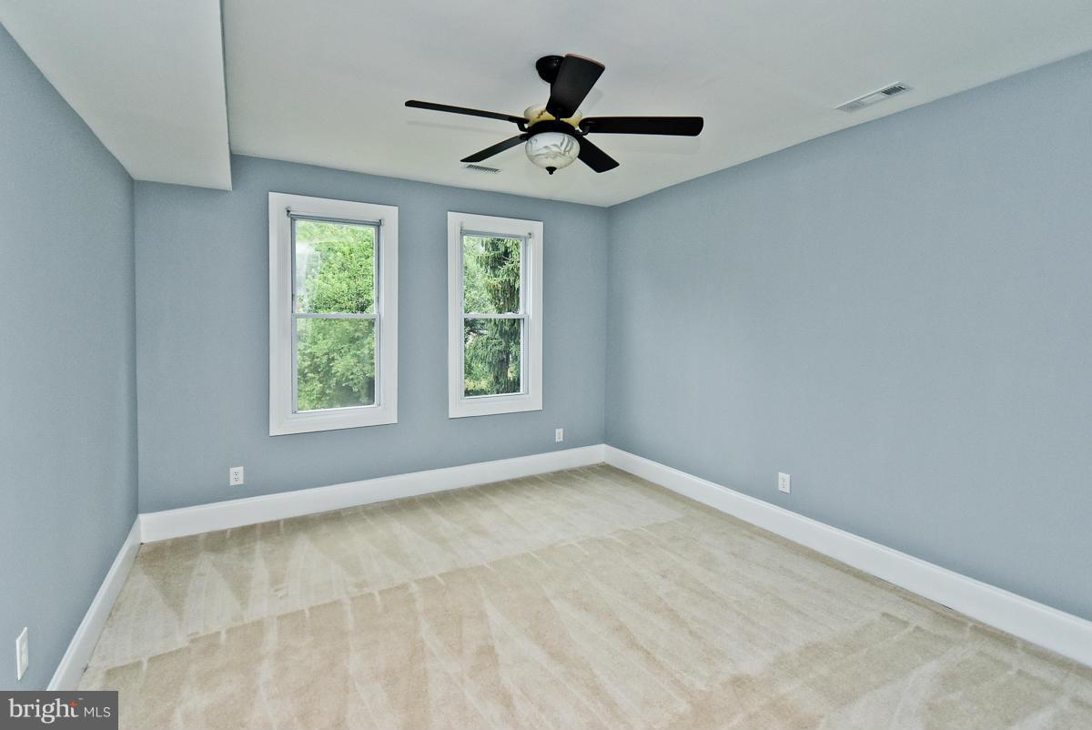 ARLINGTON - Residential