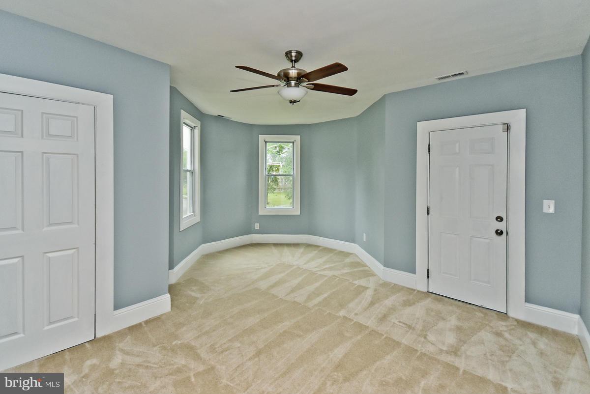 ARLINGTON - Residential