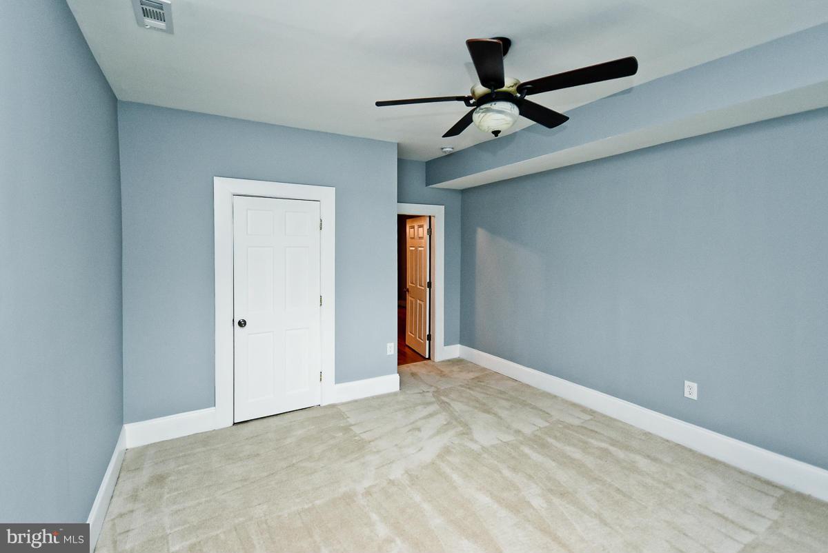 ARLINGTON - Residential