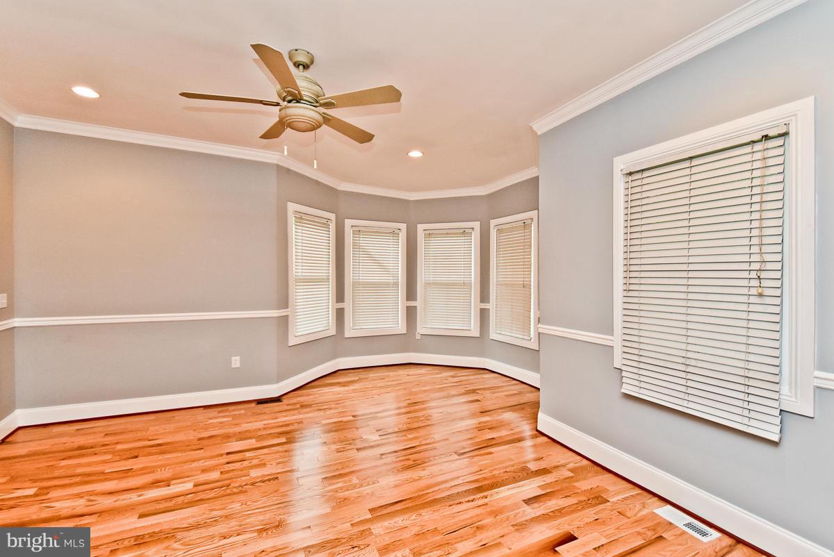 ARLINGTON - Residential