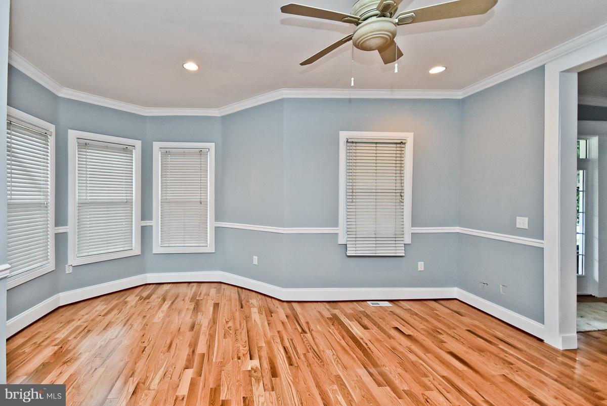 ARLINGTON - Residential