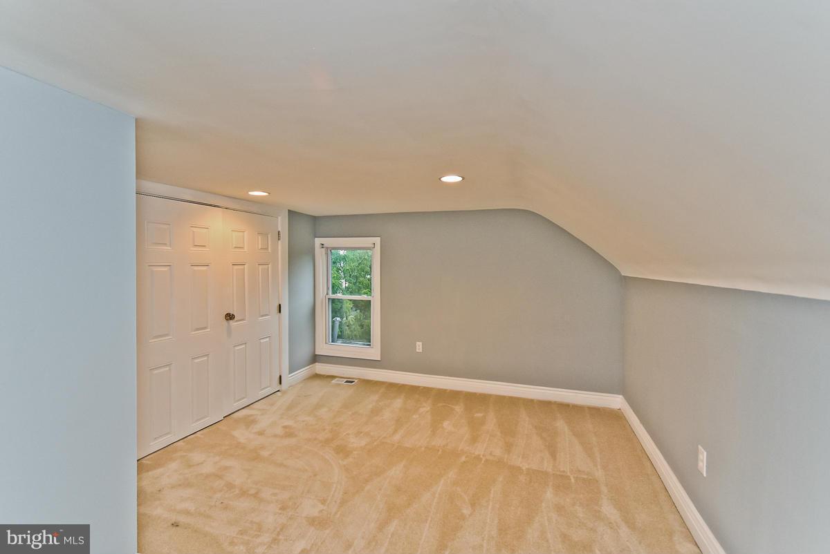 ARLINGTON - Residential