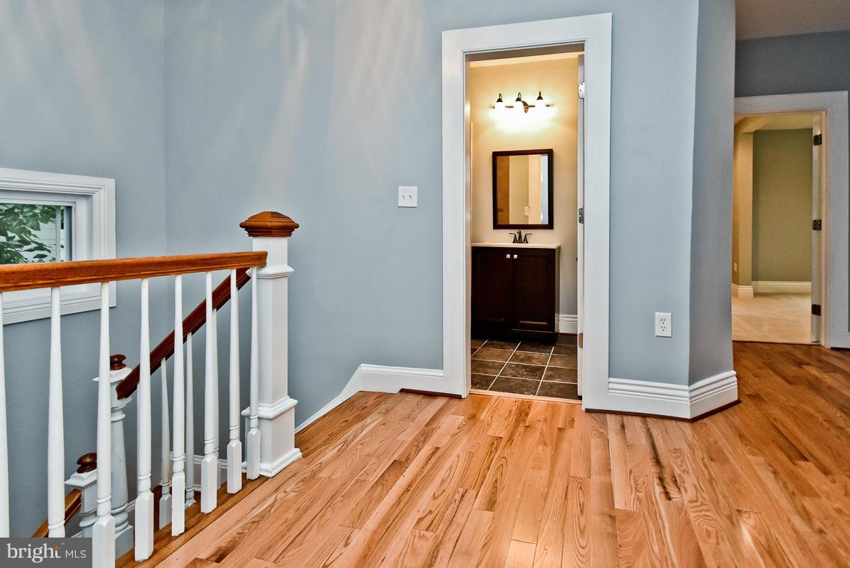 ARLINGTON - Residential