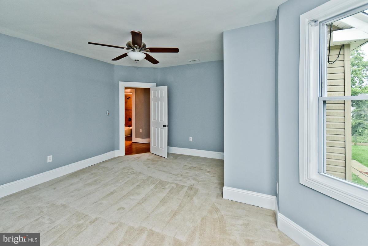 ARLINGTON - Residential