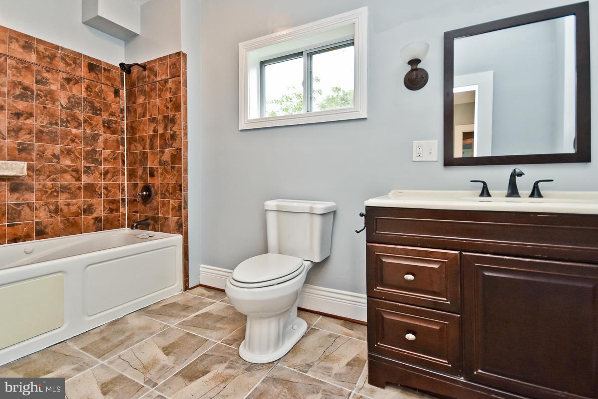 ARLINGTON - Residential