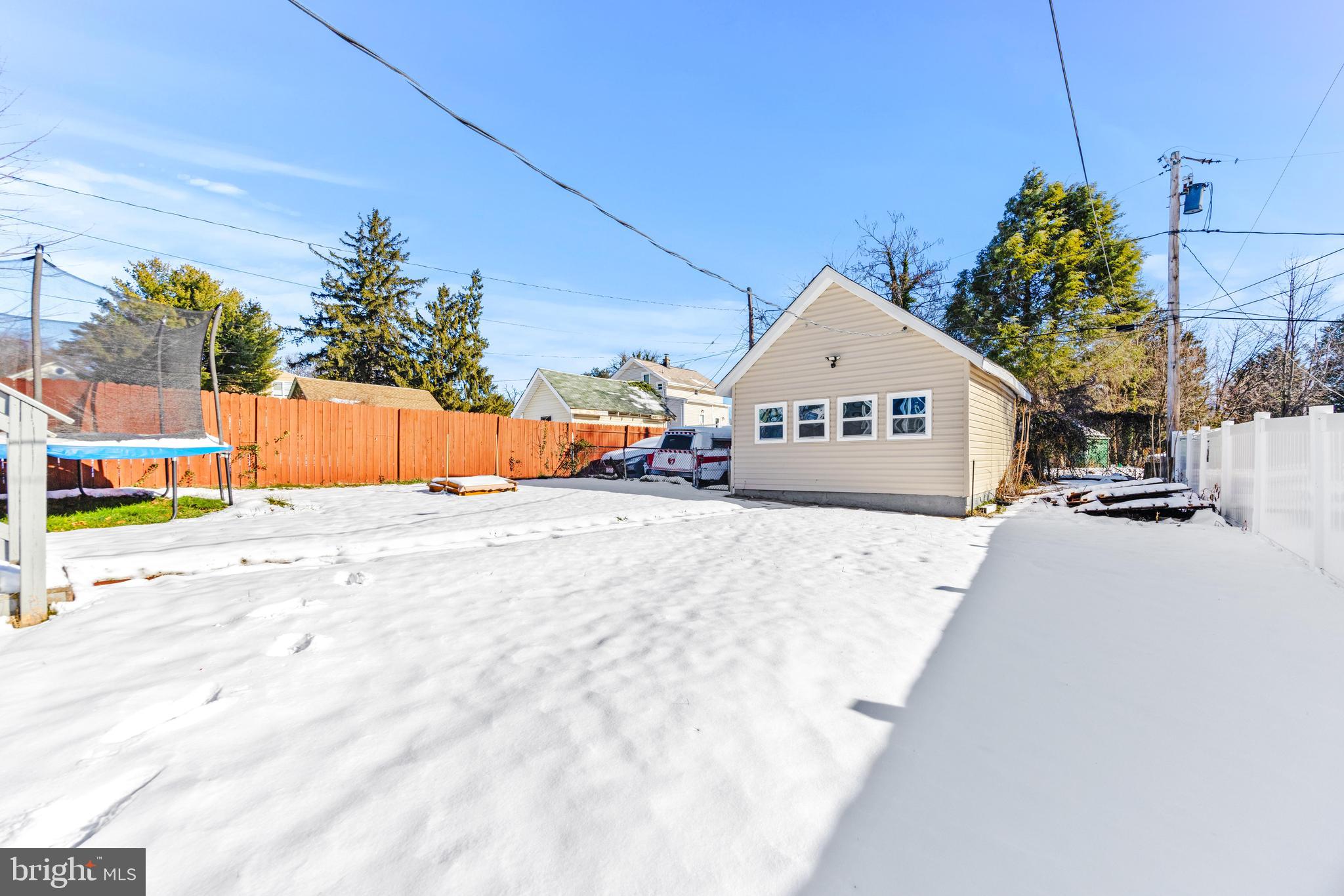 LAURAVILLE HISTORIC DISTRICT - Residential