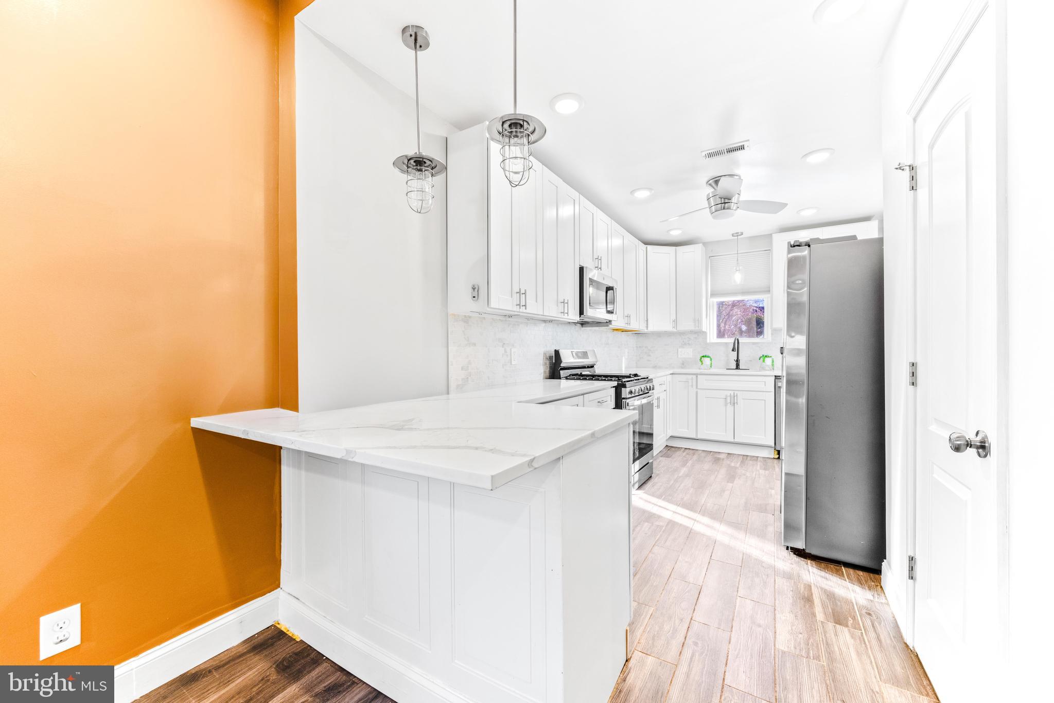 LAURAVILLE HISTORIC DISTRICT - Residential