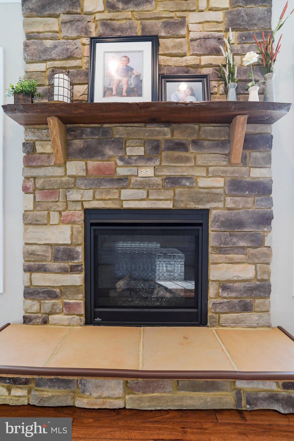 MAPLE VALLEY ESTATES - Residential