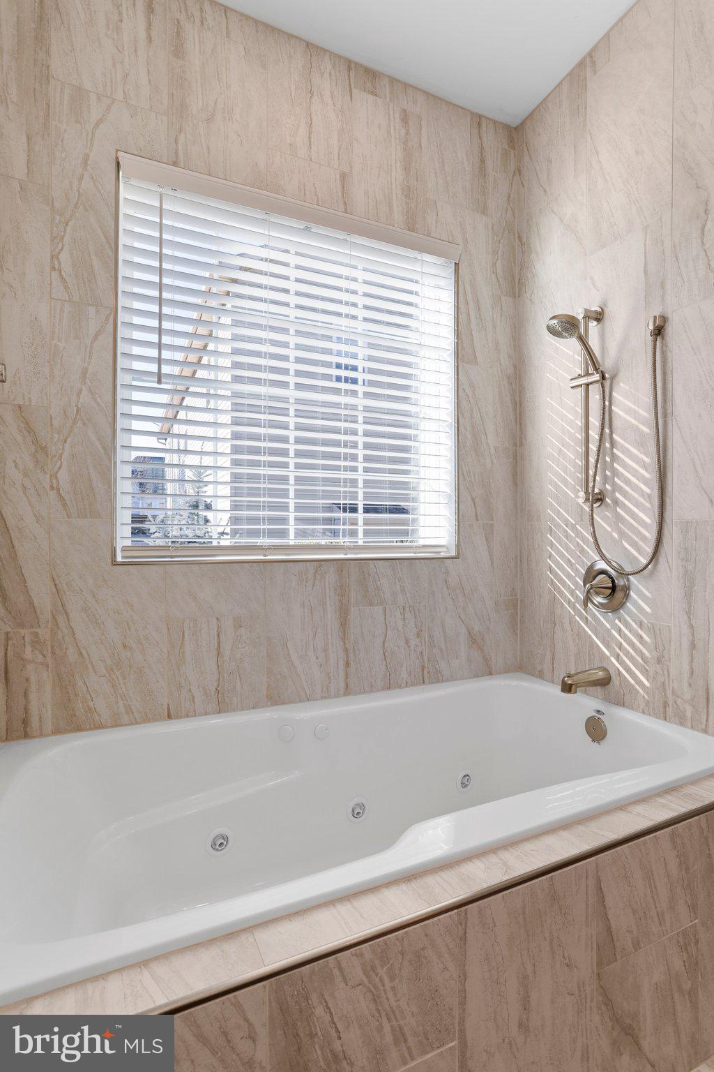 MAPLE VALLEY ESTATES - Residential