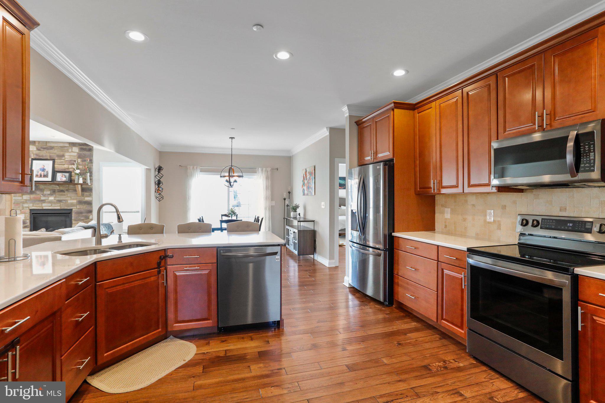 MAPLE VALLEY ESTATES - Residential