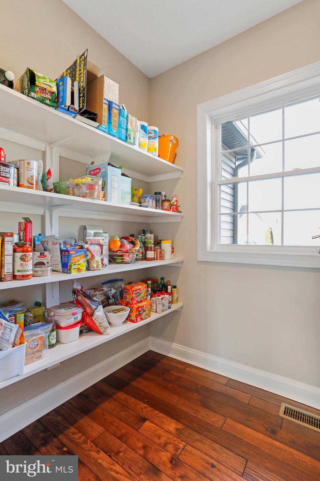 MAPLE VALLEY ESTATES - Residential