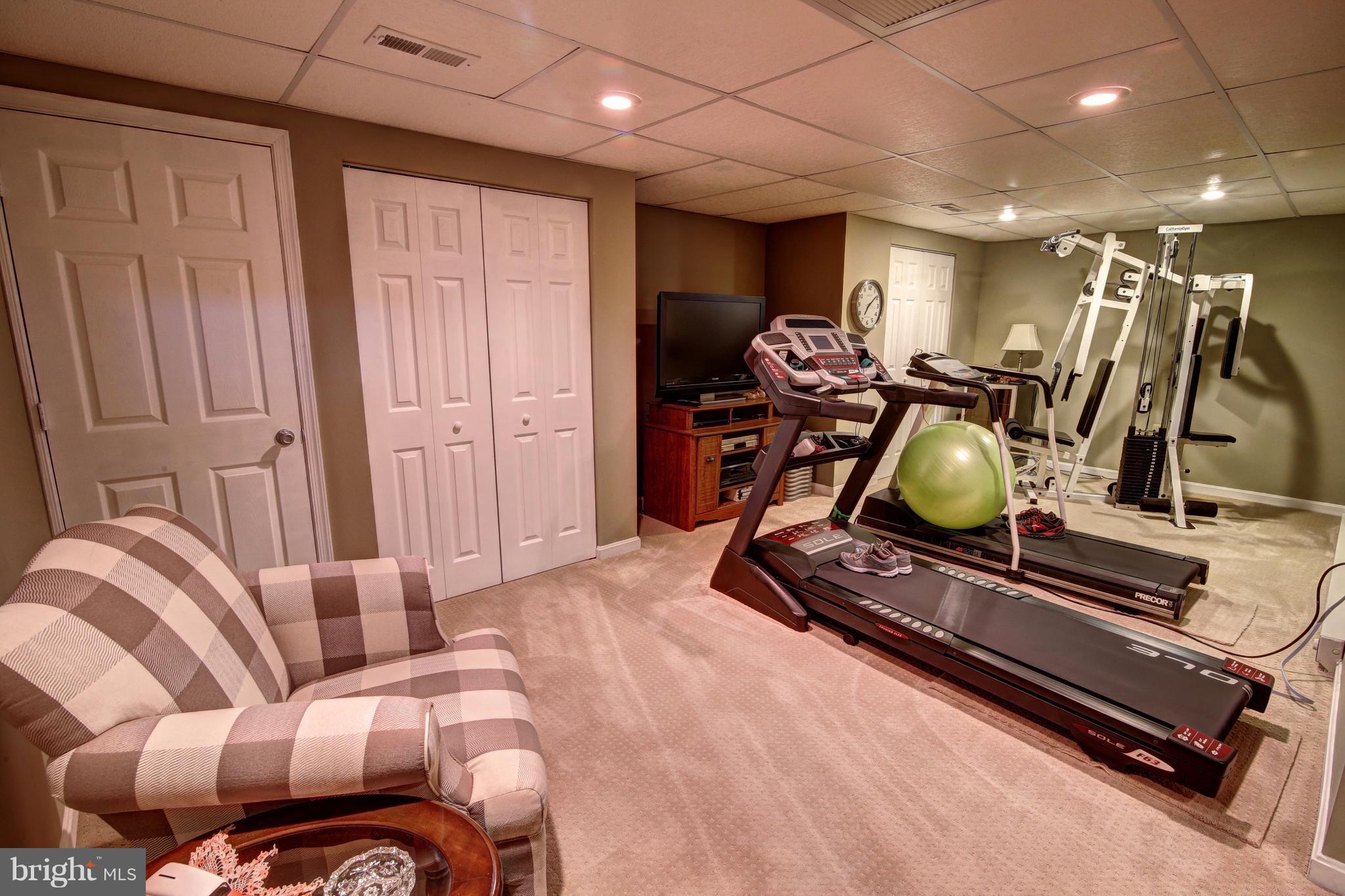 EASTLAND - Residential