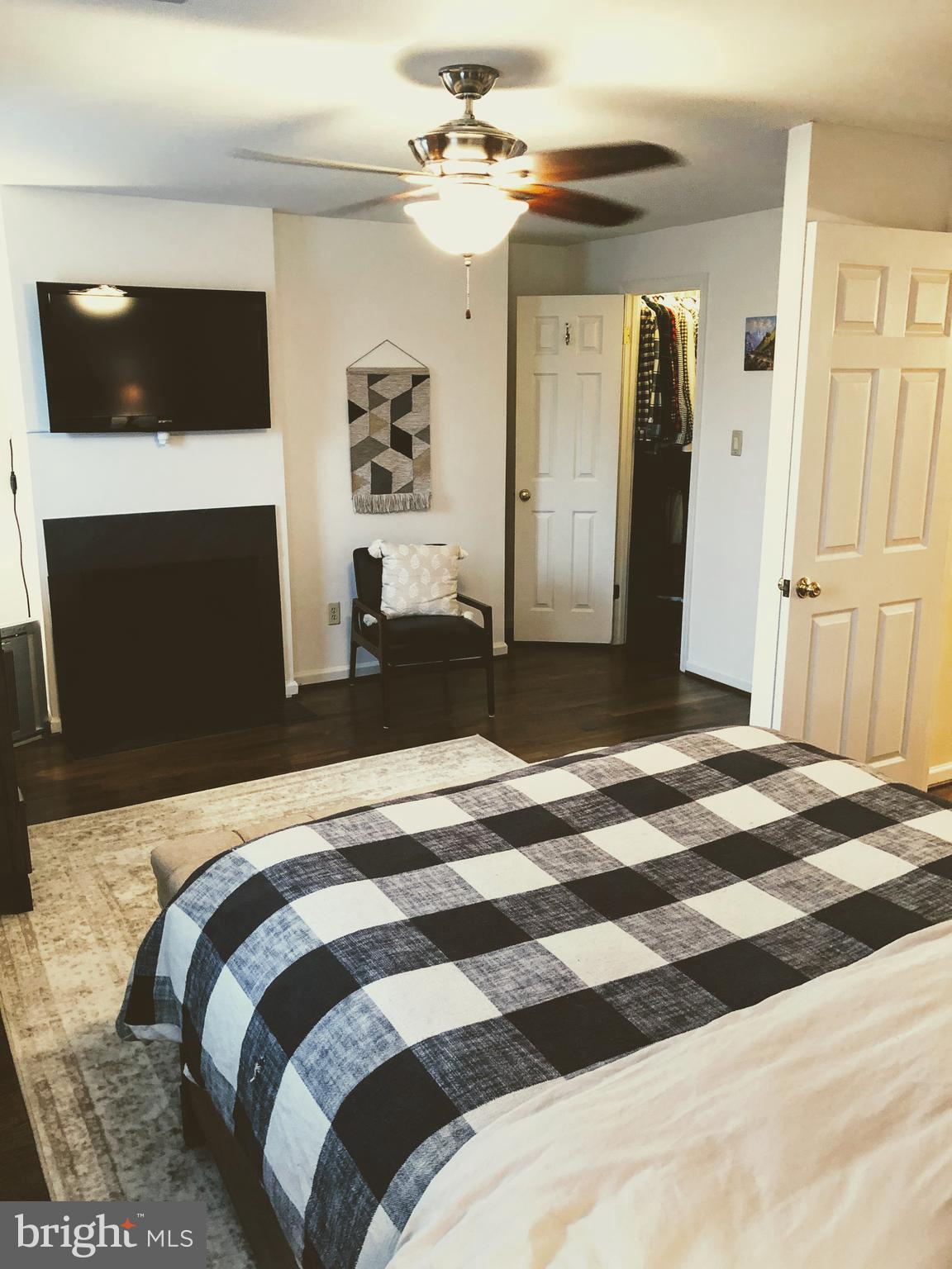 CARLYN PARK - Residential Lease