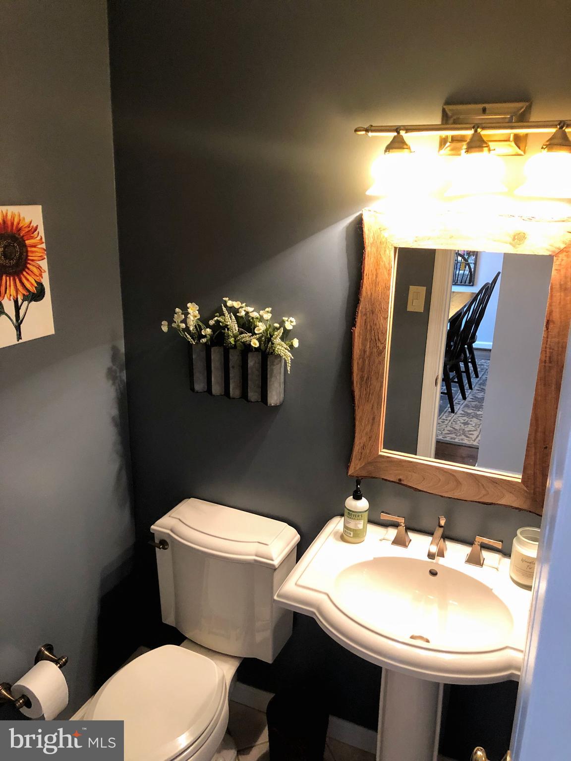 CARLYN PARK - Residential Lease