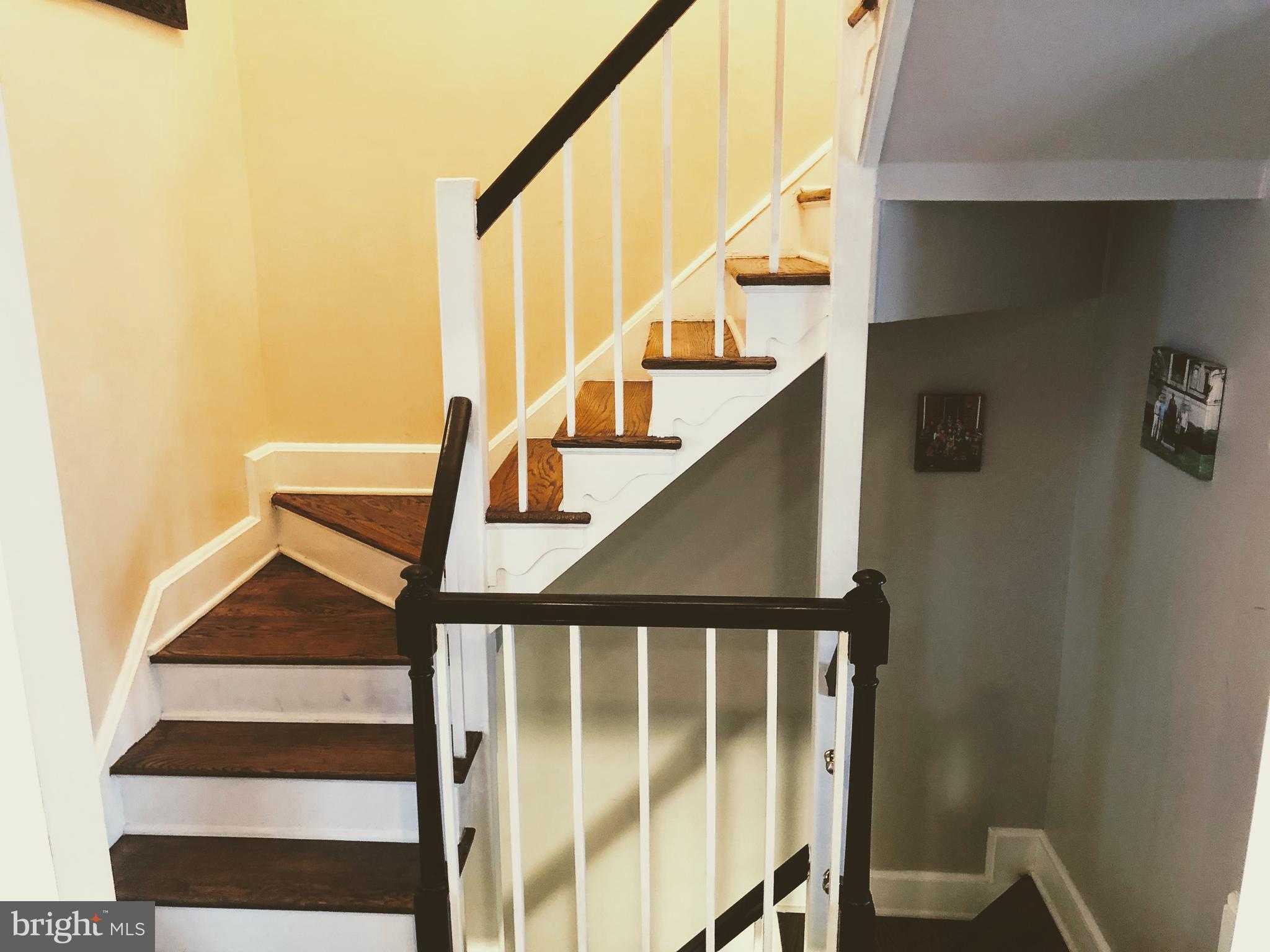 CARLYN PARK - Residential Lease