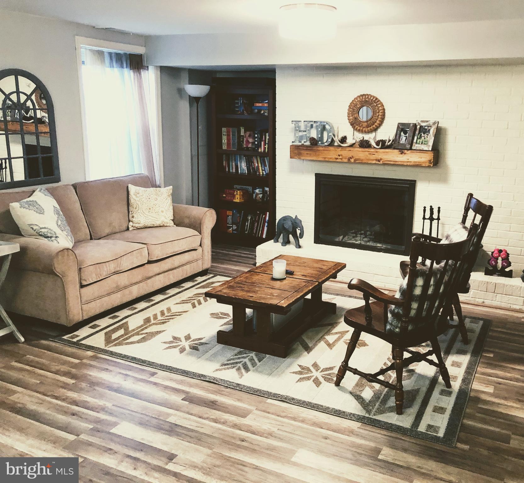 CARLYN PARK - Residential Lease