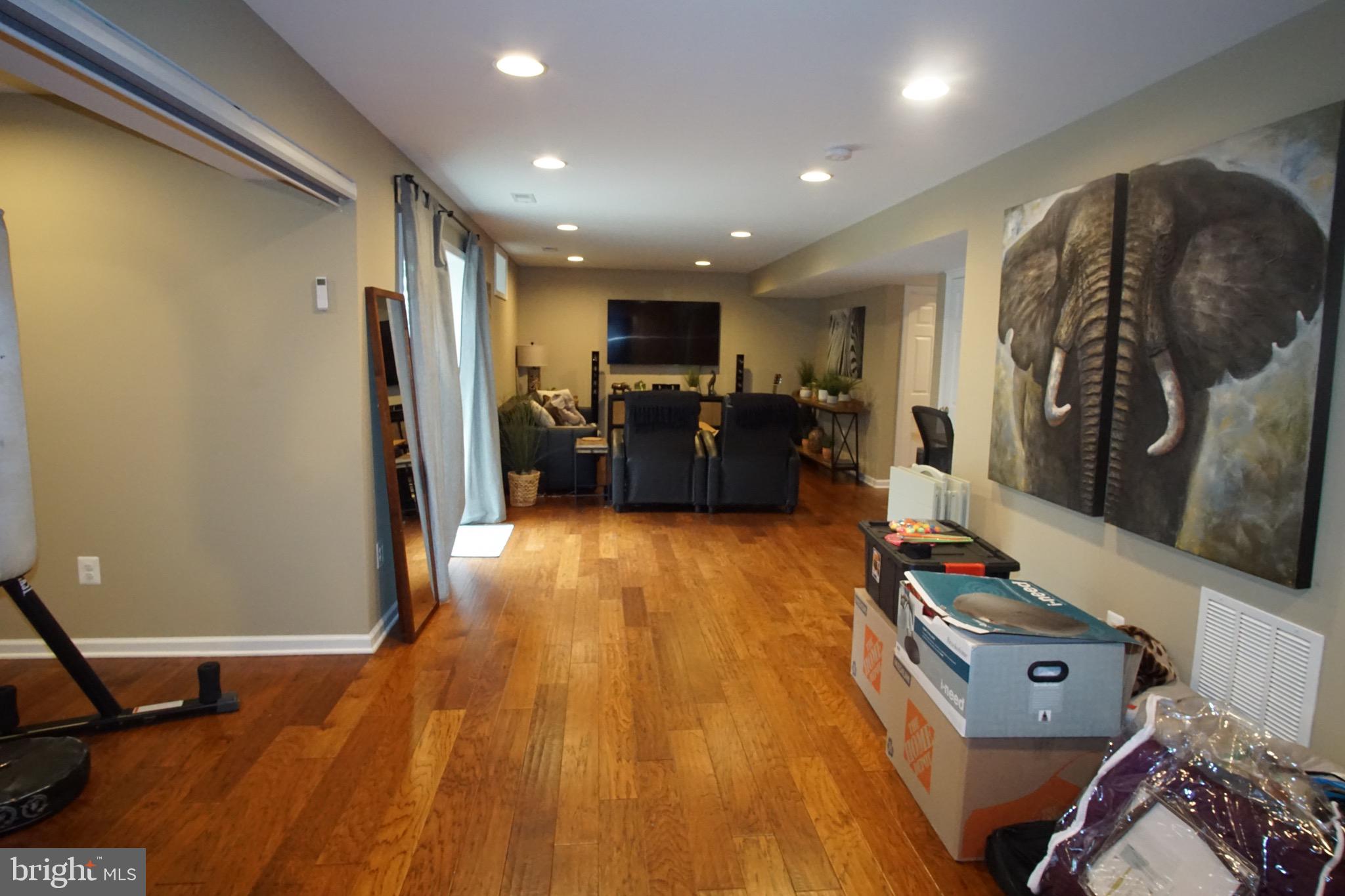 LAKE POINT ROUND HILL - Residential Lease