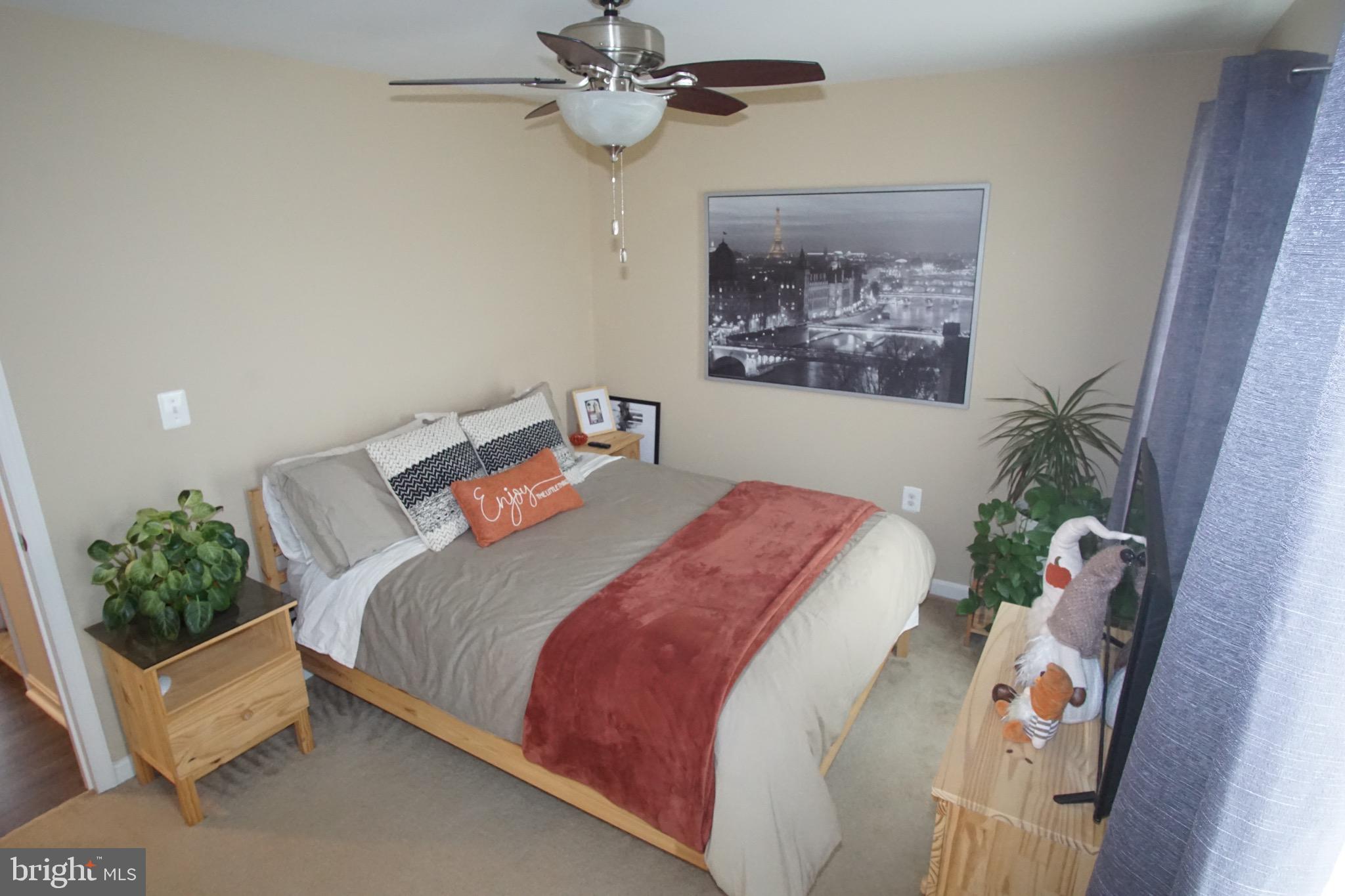 LAKE POINT ROUND HILL - Residential Lease
