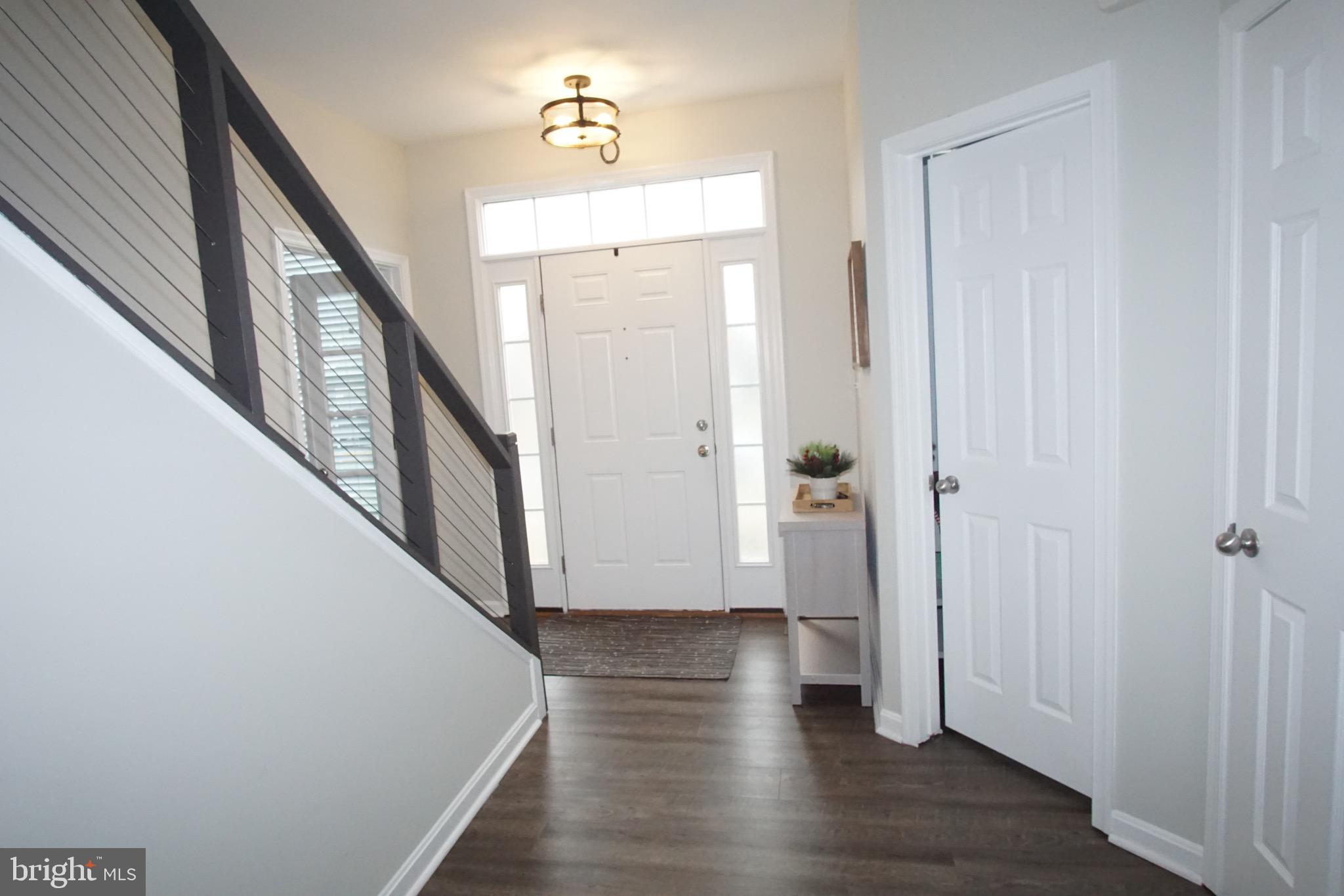 LAKE POINT ROUND HILL - Residential Lease