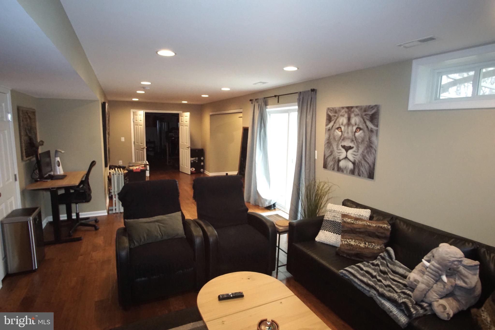 LAKE POINT ROUND HILL - Residential Lease