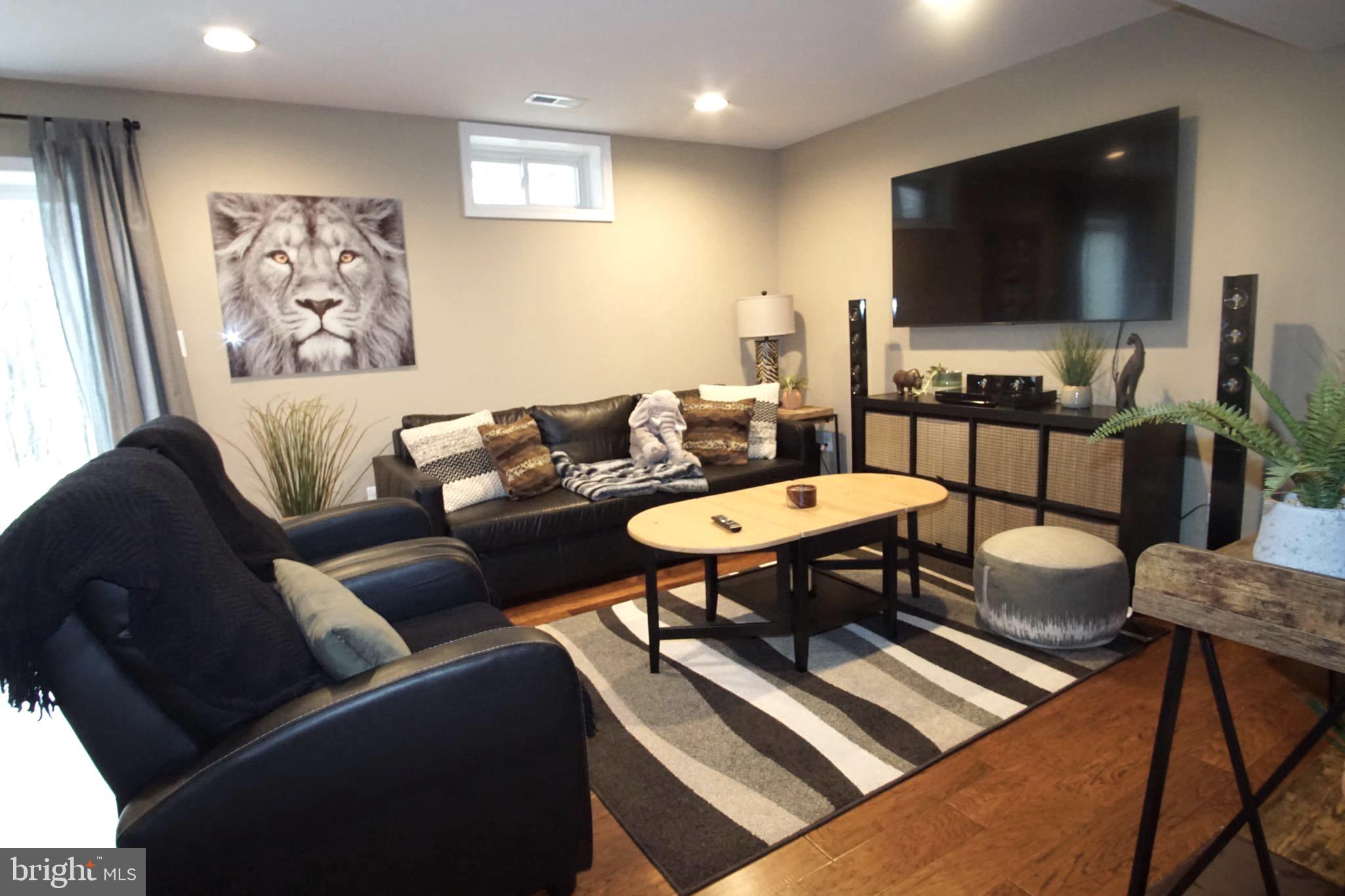LAKE POINT ROUND HILL - Residential Lease