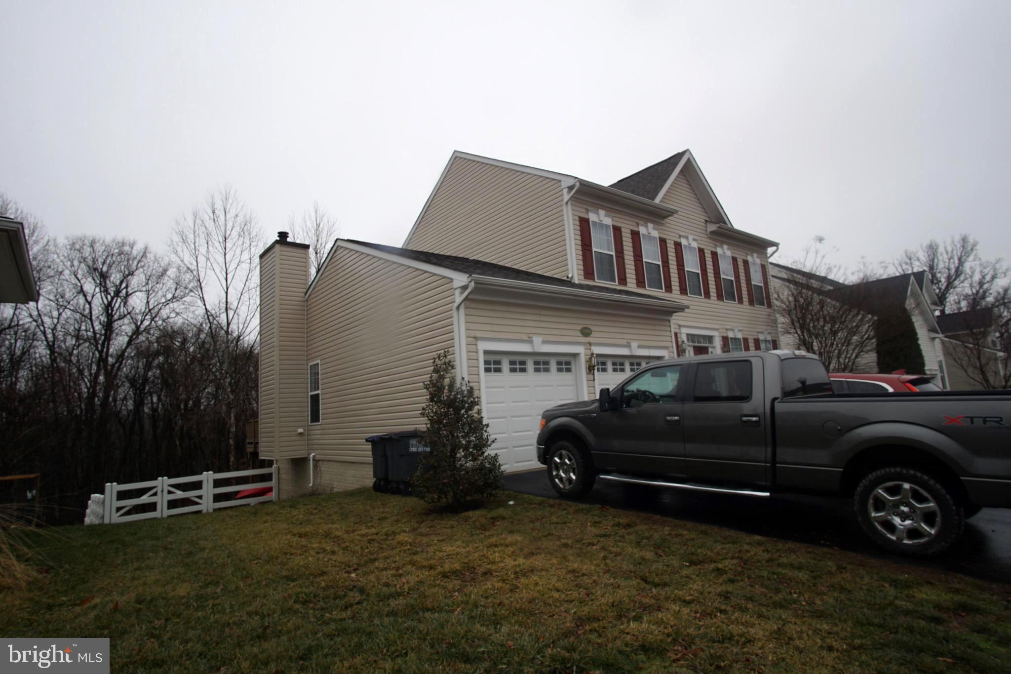 LAKE POINT ROUND HILL - Residential Lease