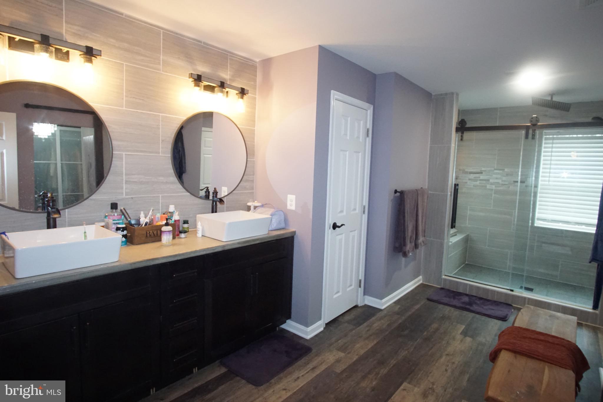 LAKE POINT ROUND HILL - Residential Lease