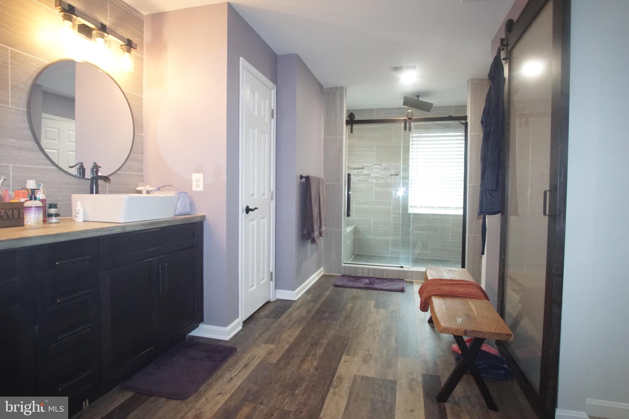 LAKE POINT ROUND HILL - Residential Lease